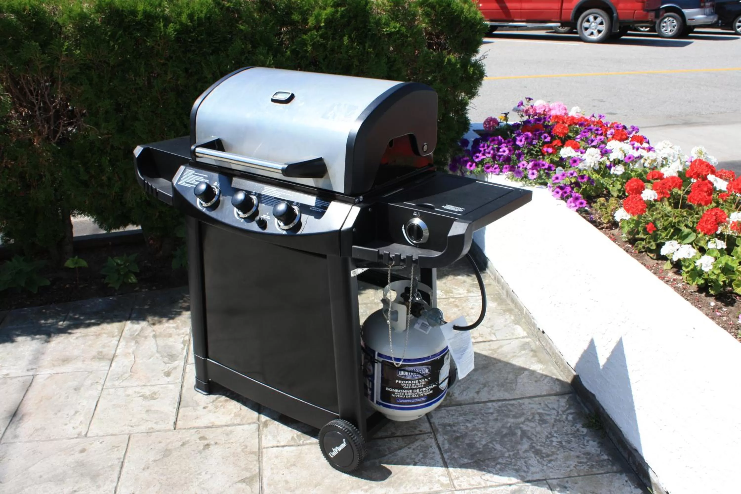 Balcony/Terrace, BBQ Facilities in Sunny Beach Motel