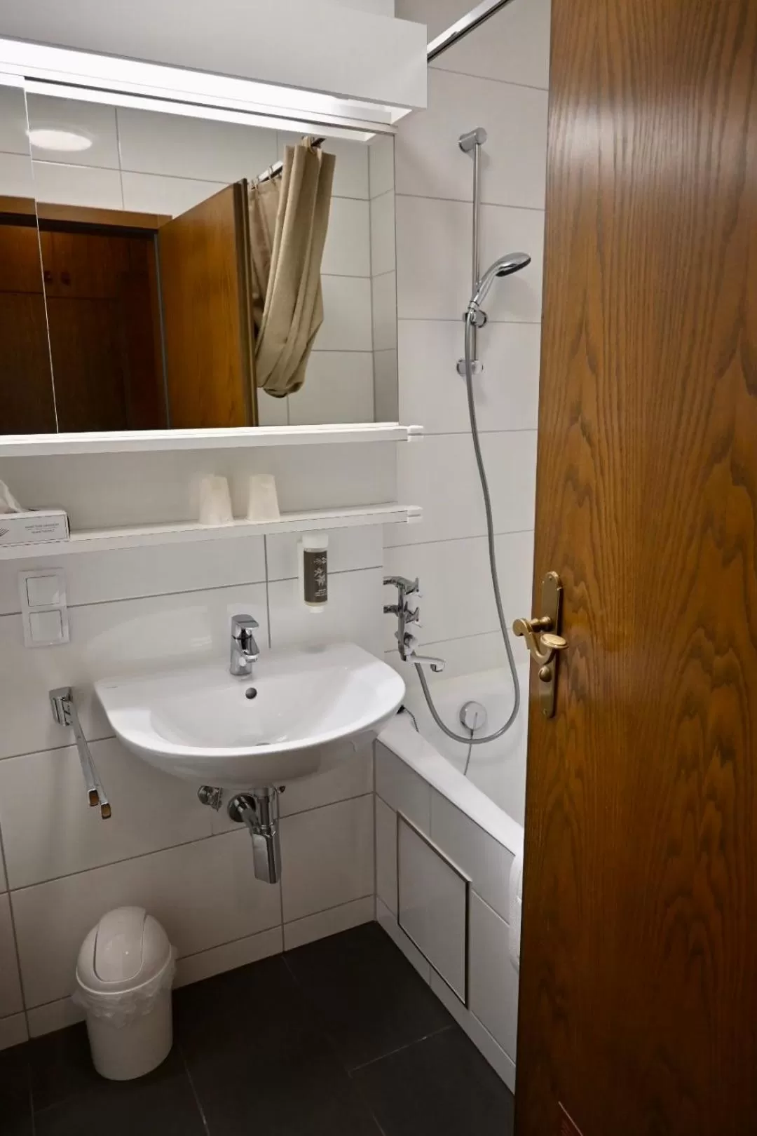 Bathroom in Hotel Am Rupertuspark