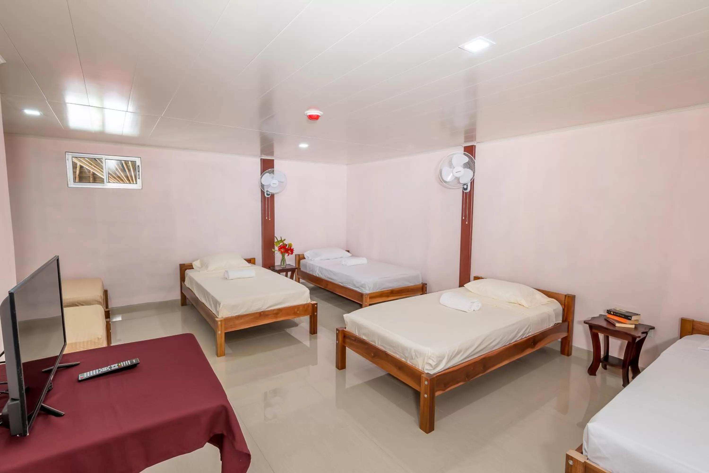 Bed in Hotel La Cascada