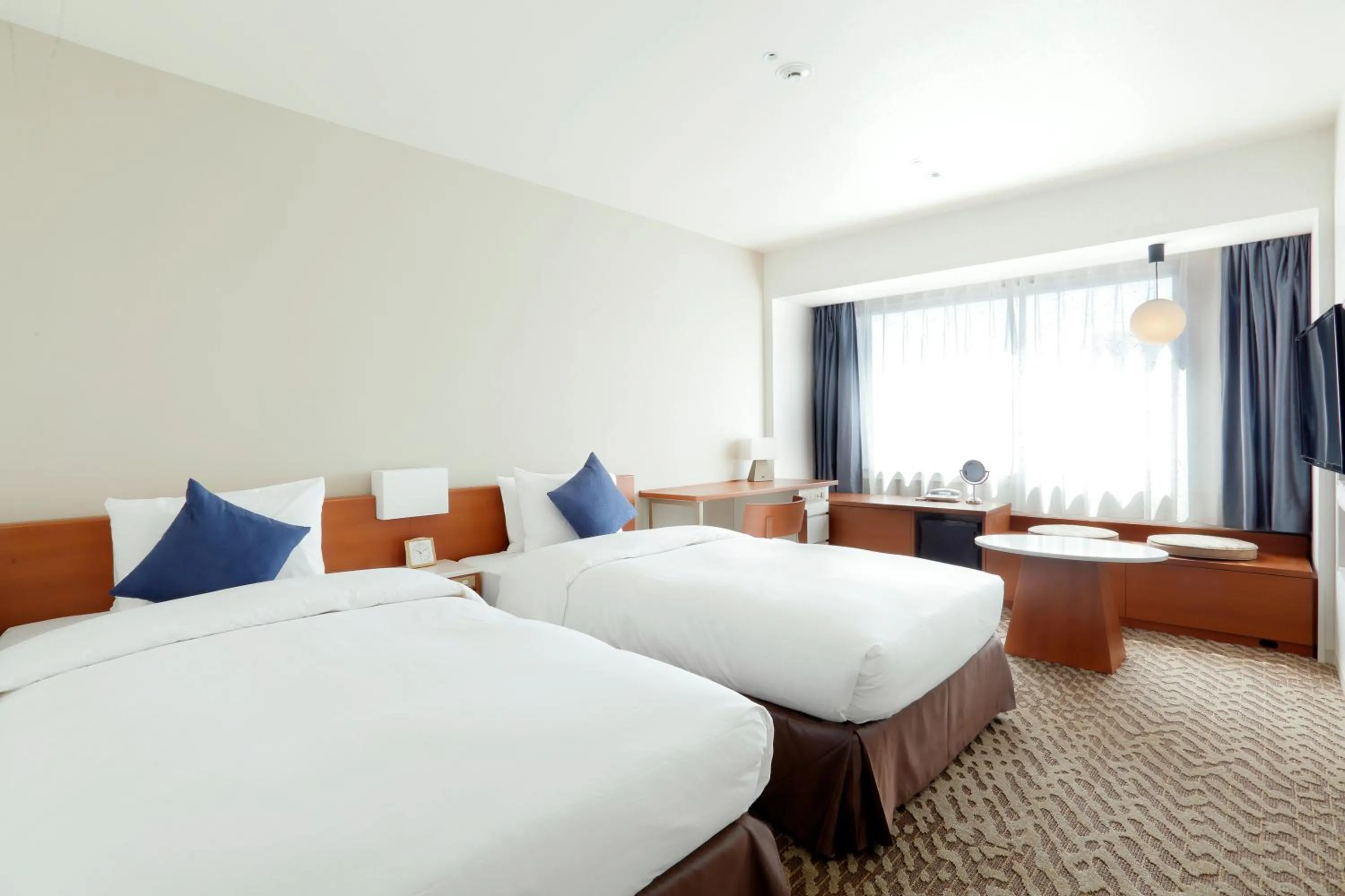Photo of the whole room, Bed in Keio Plaza Hotel Sapporo