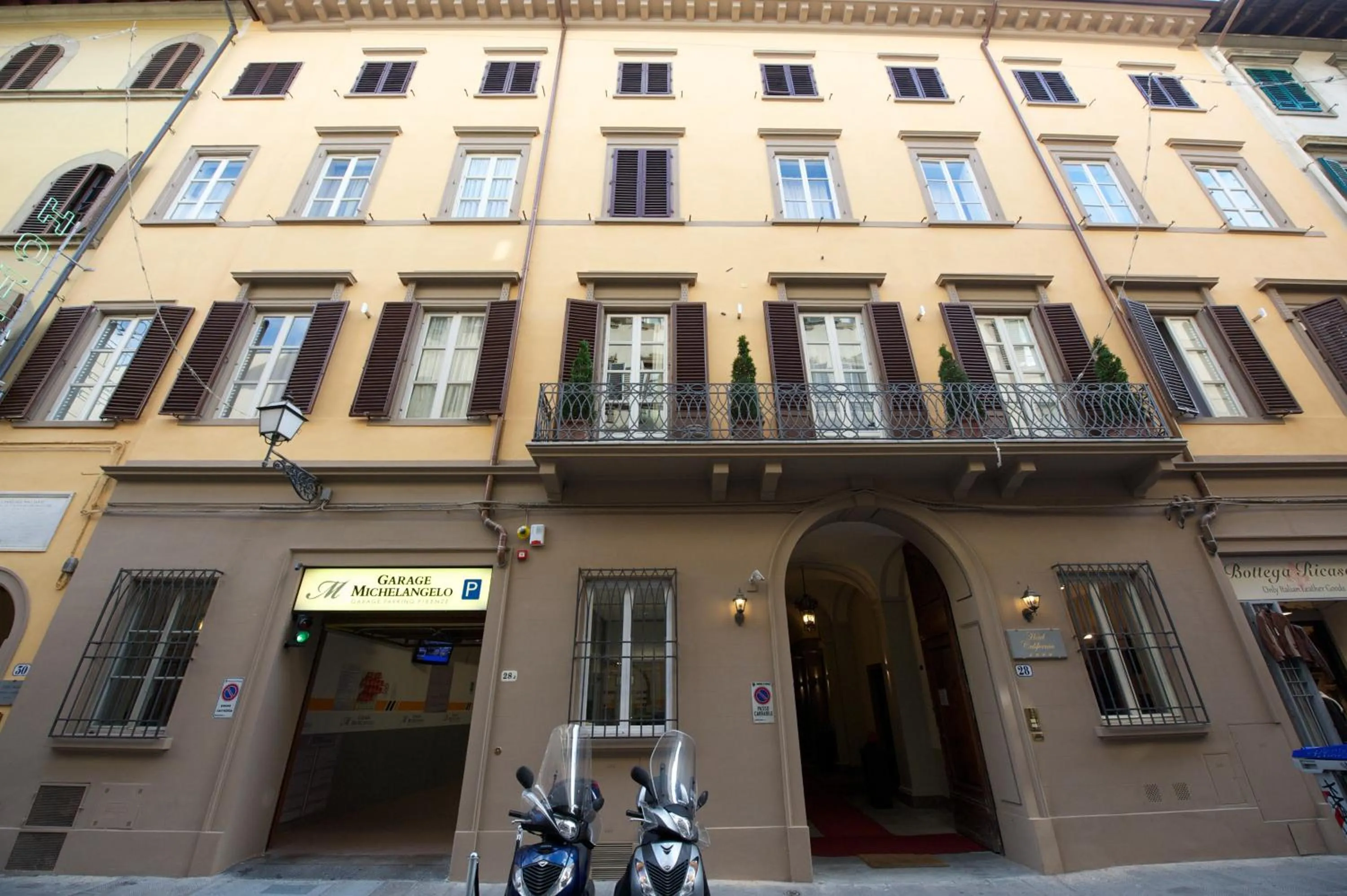 Facade/entrance in Hotel California