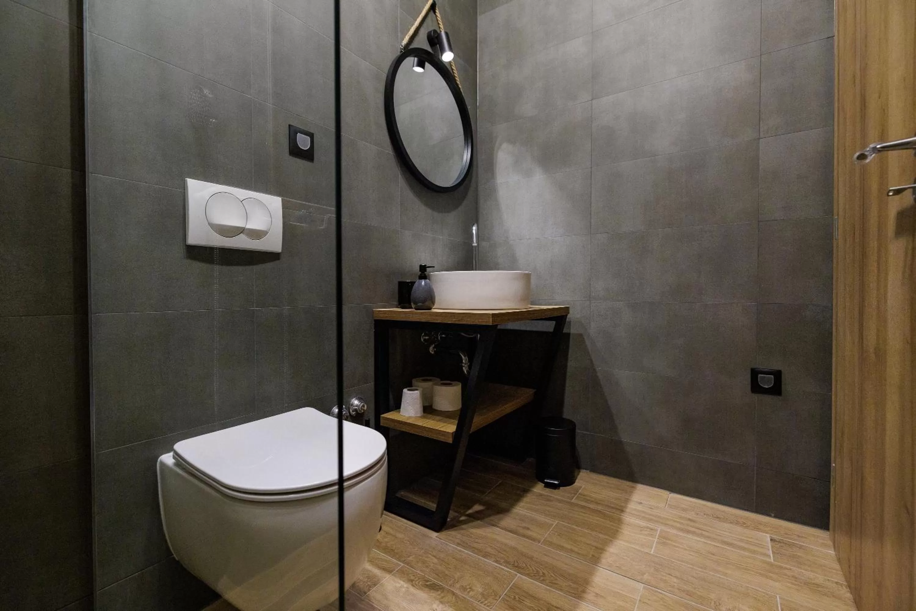 Bathroom in Rooms Lišnić