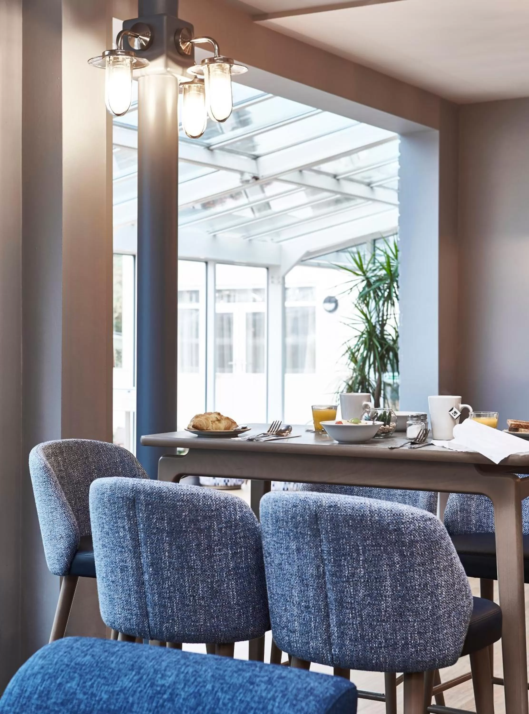 Lounge or bar in Bournemouth West Cliff Hotel & Spa