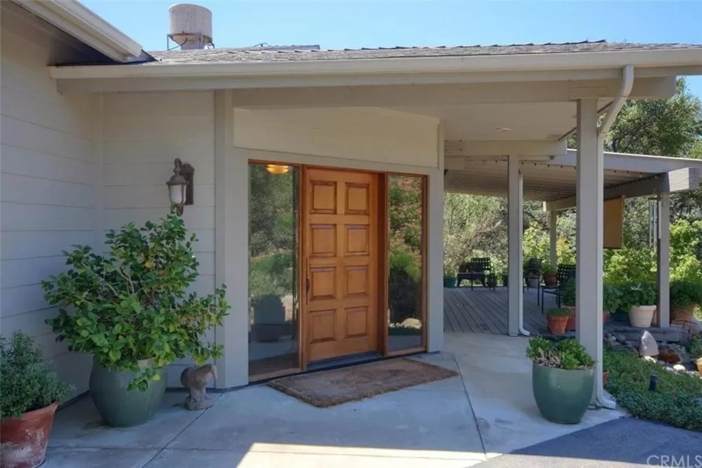 Property building in Narrow Gauge Inn