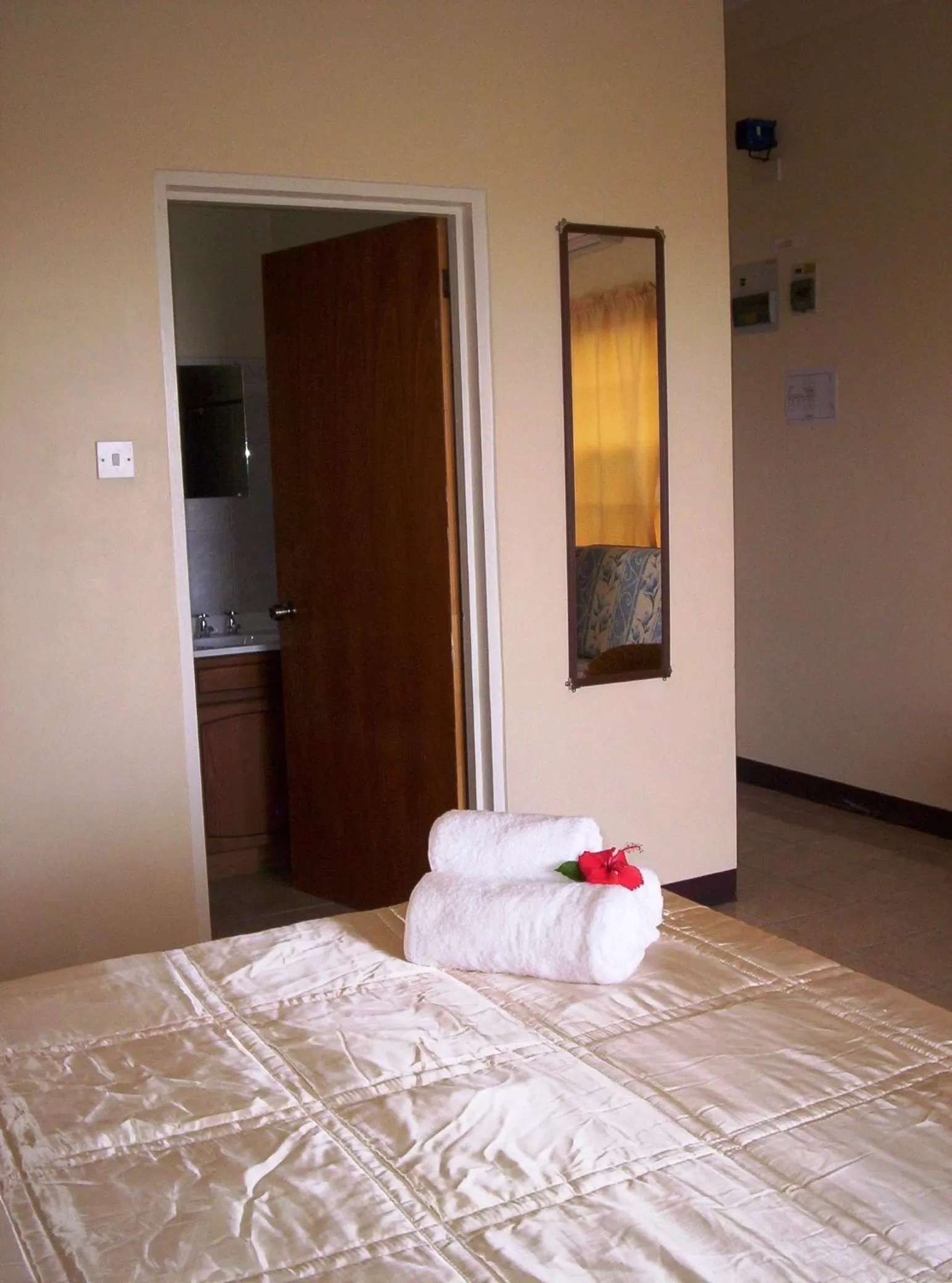 Decorative detail, Bed in The Relax Inn