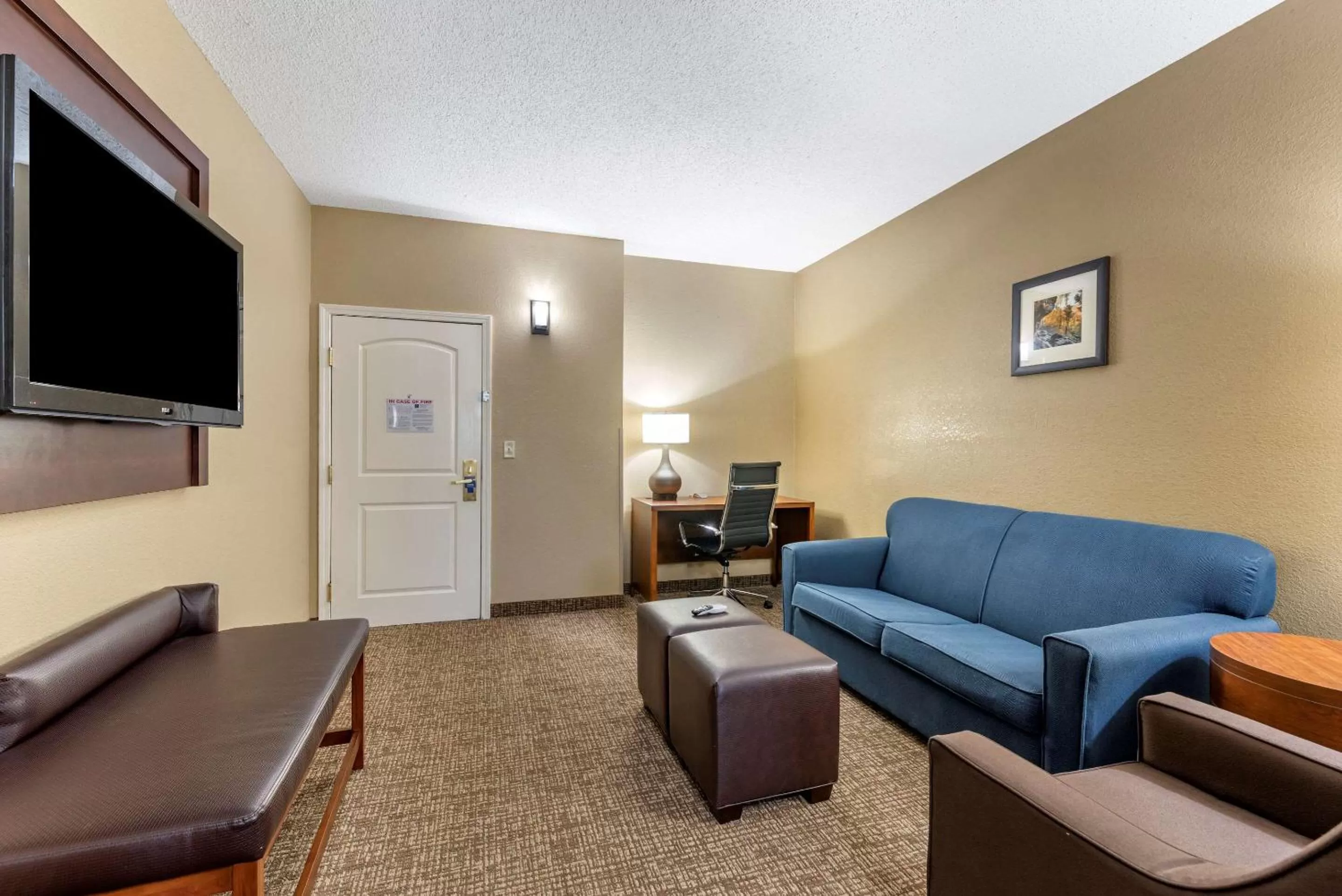 Photo of the whole room in Comfort Inn & Suites El Dorado