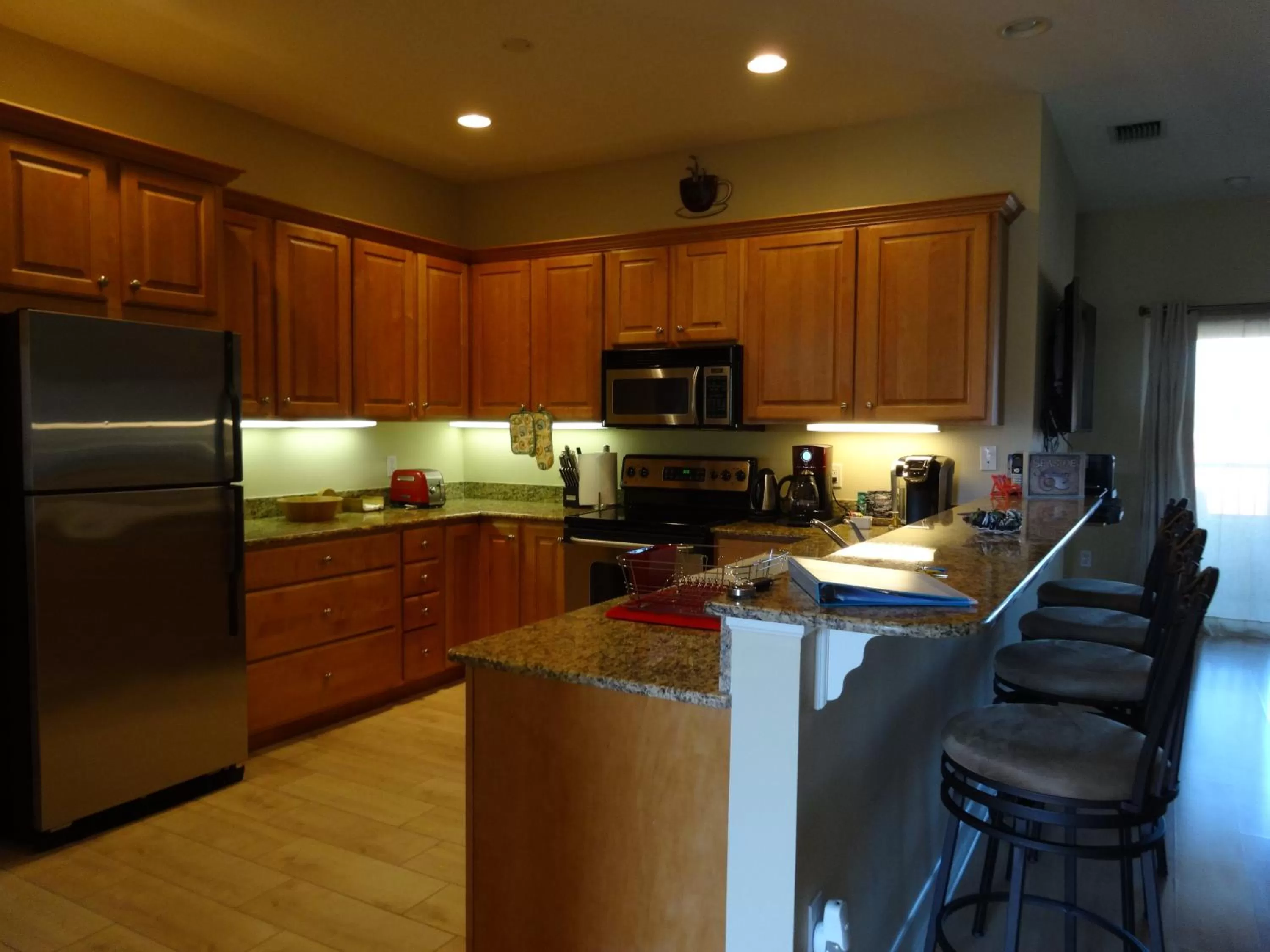 Day, Kitchen/Kitchenette in Queens Gate Resort