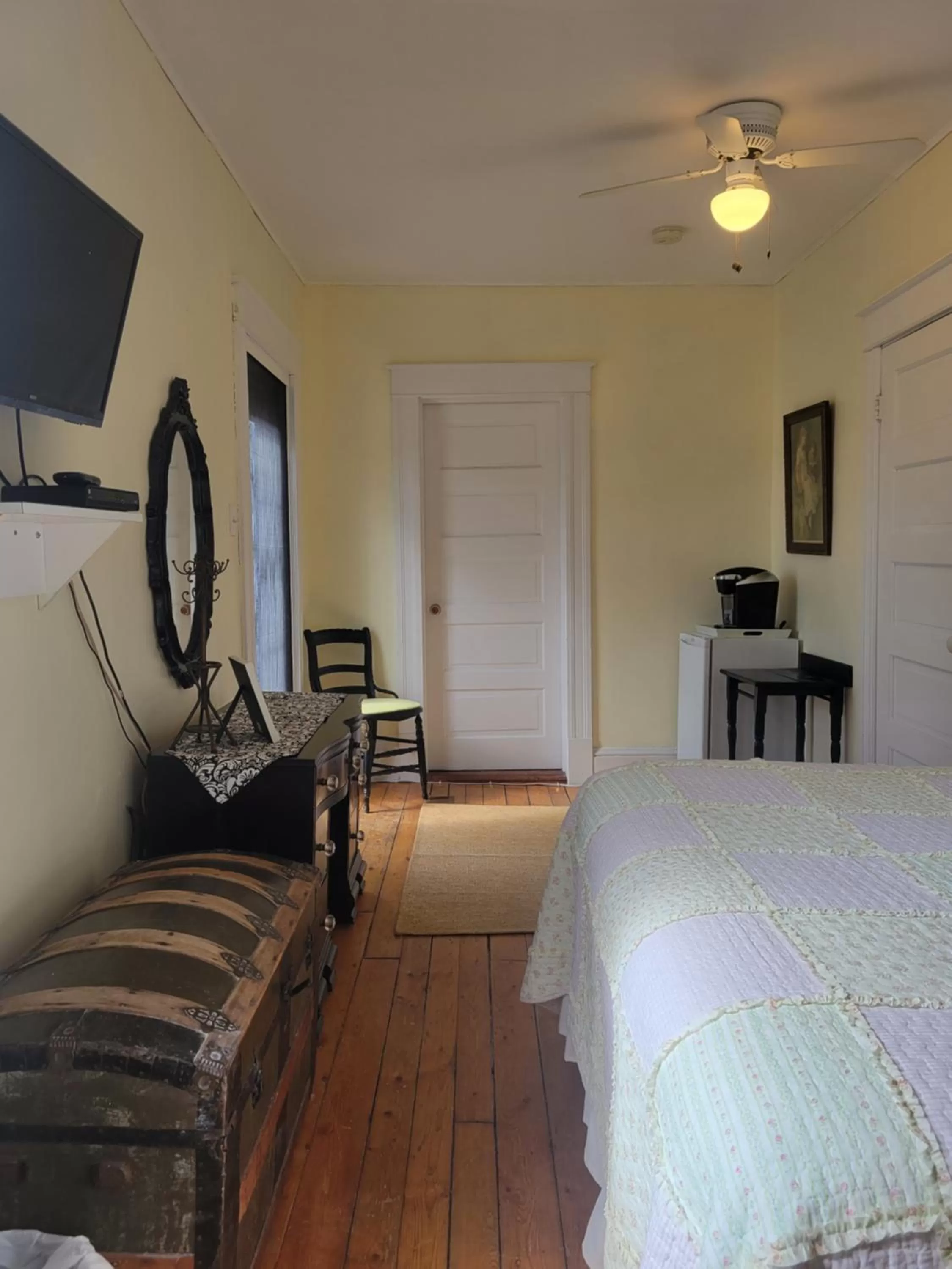 Property building in The Home Place Inn