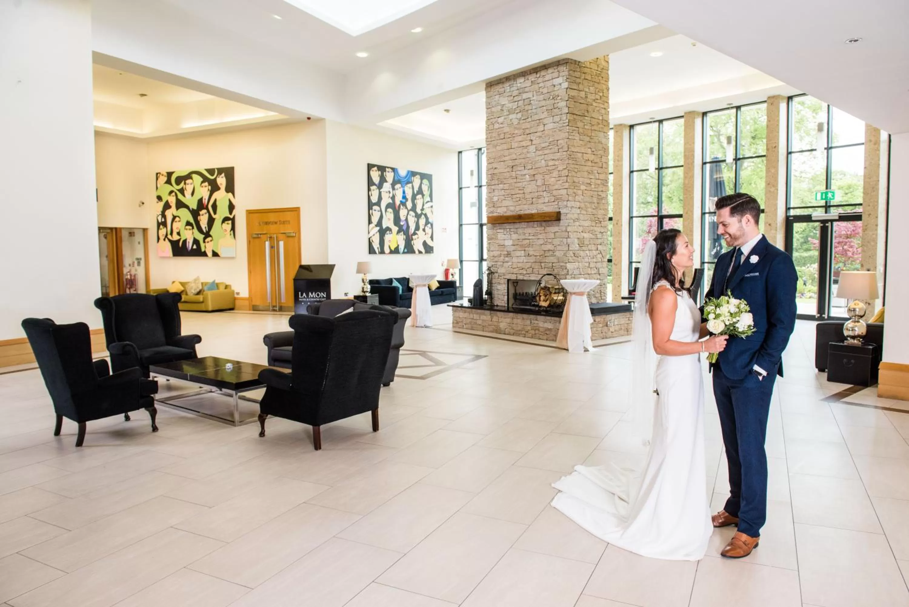 Lobby or reception in La Mon Hotel & Country Club