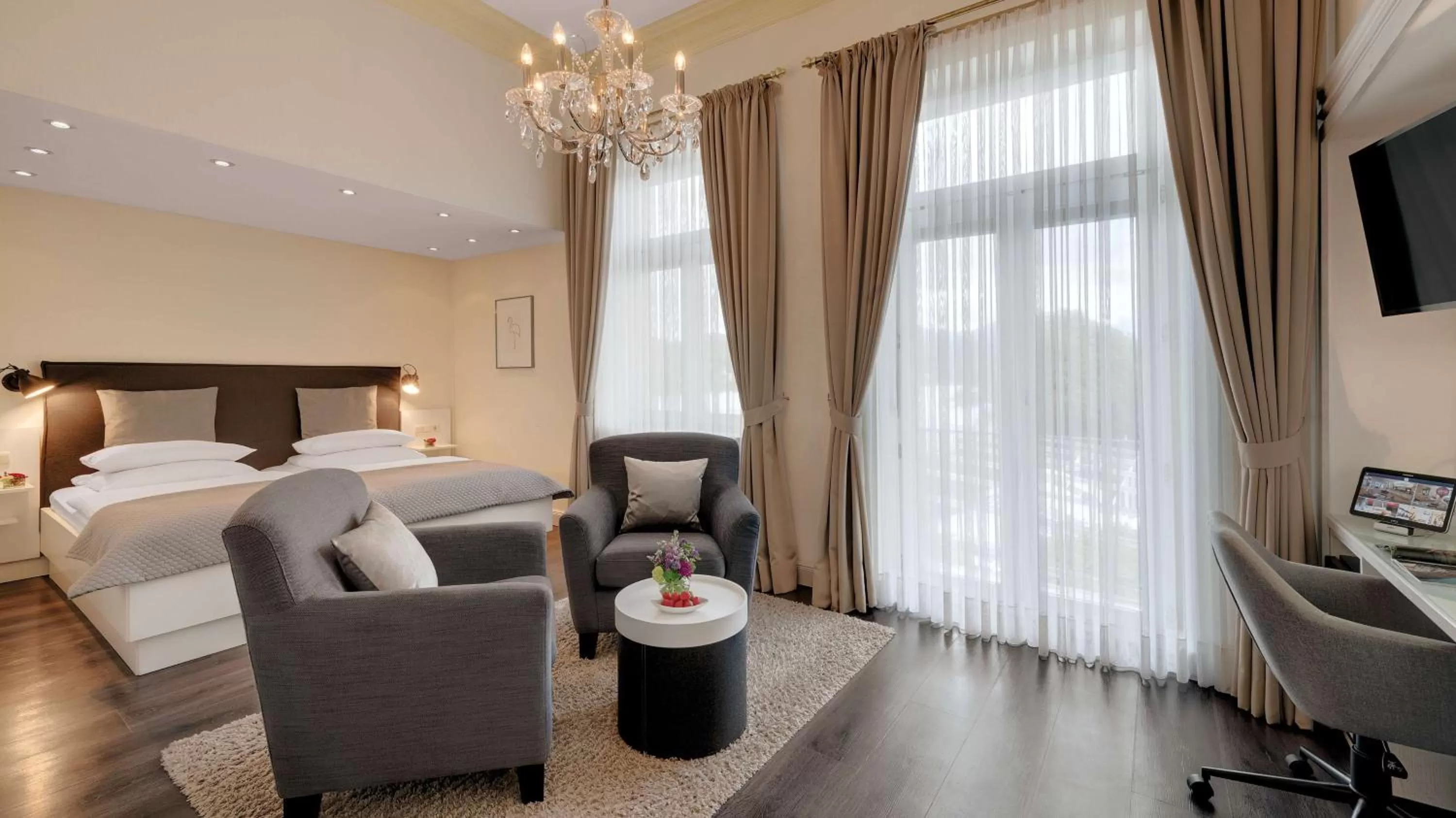 Bedroom, Bed in Rheinhotel Dreesen