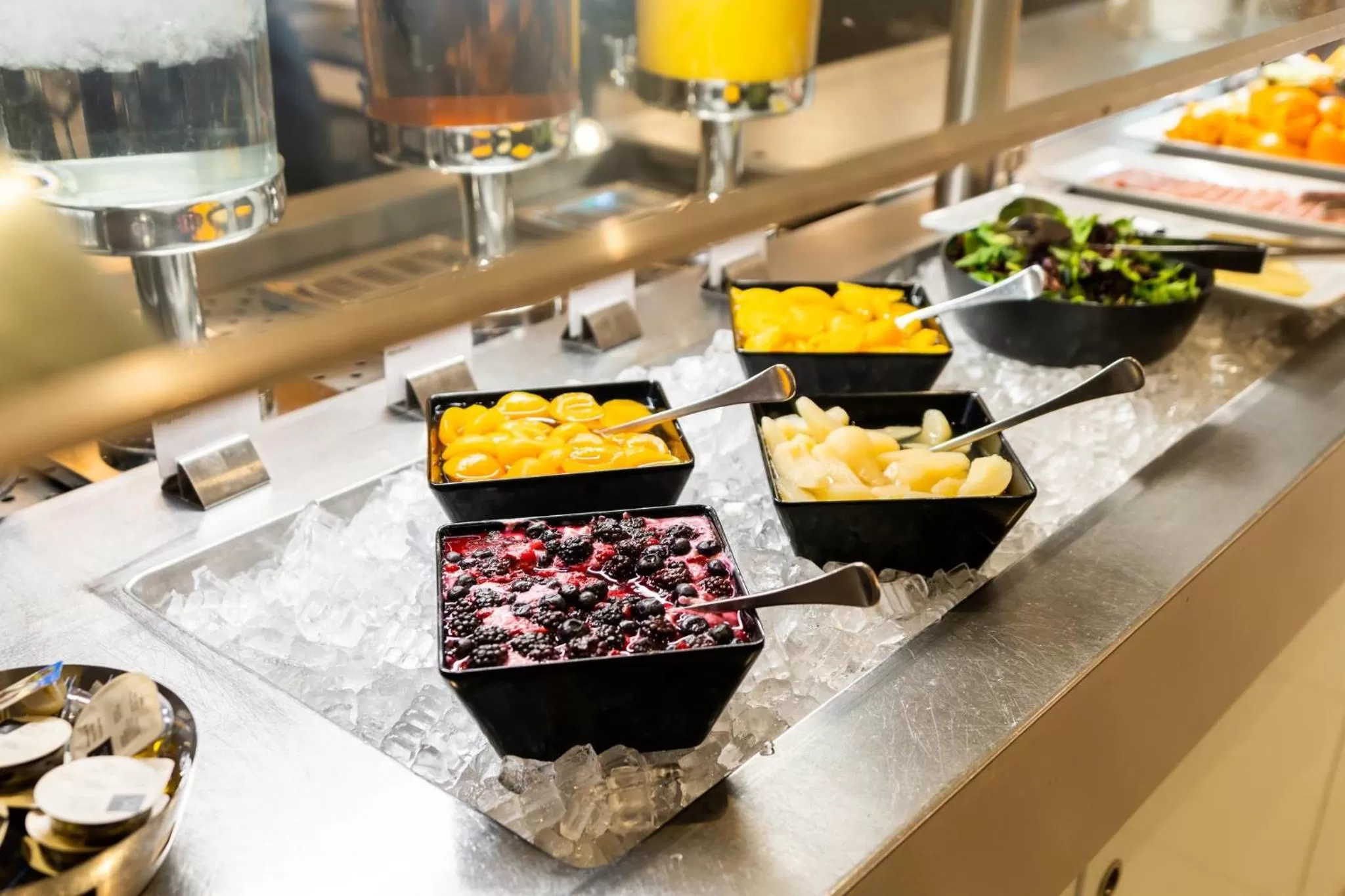 Restaurant/places to eat in Holiday Inn Parramatta by IHG