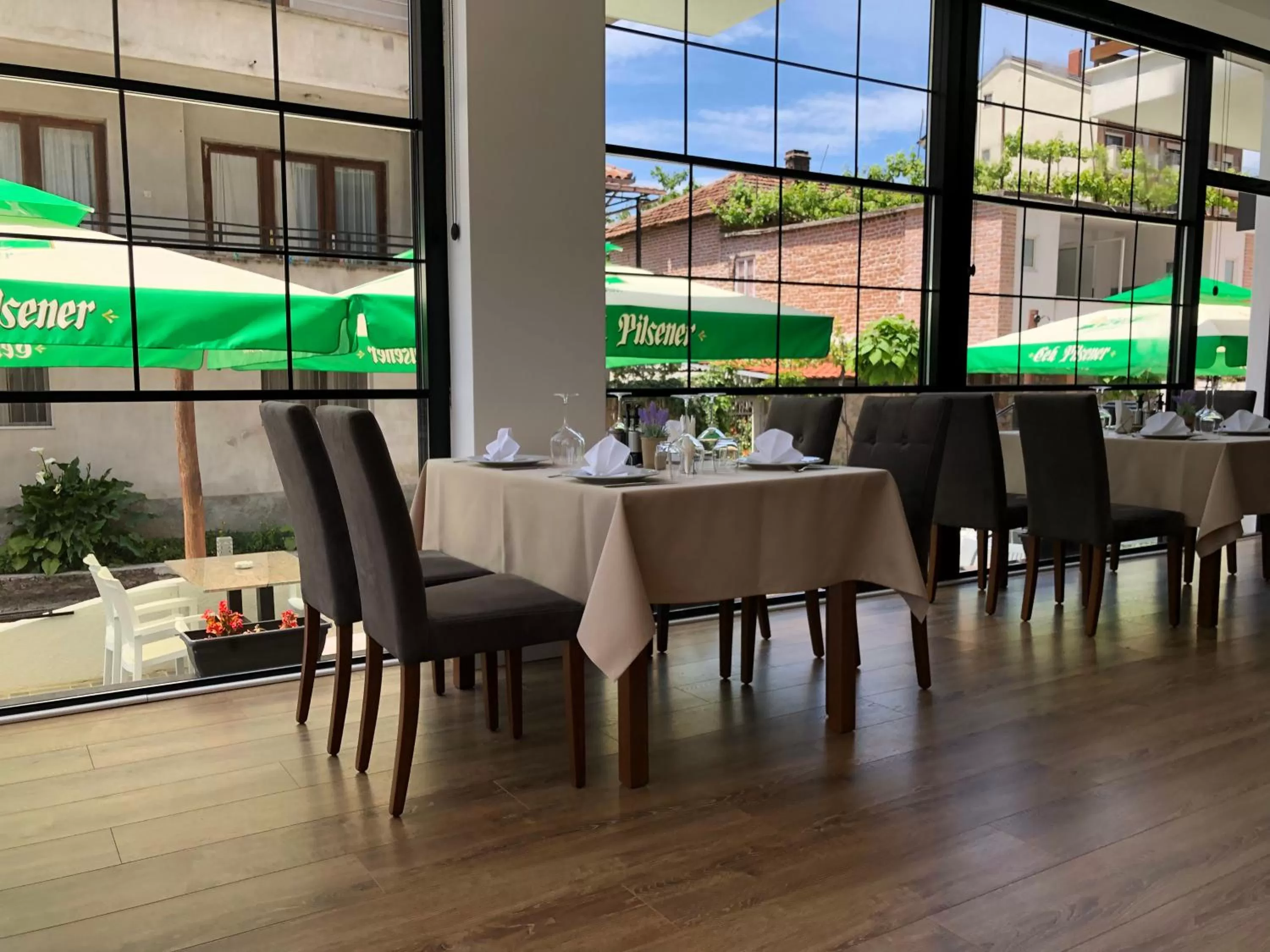 Restaurant/places to eat in Grand Hotel Pogradec