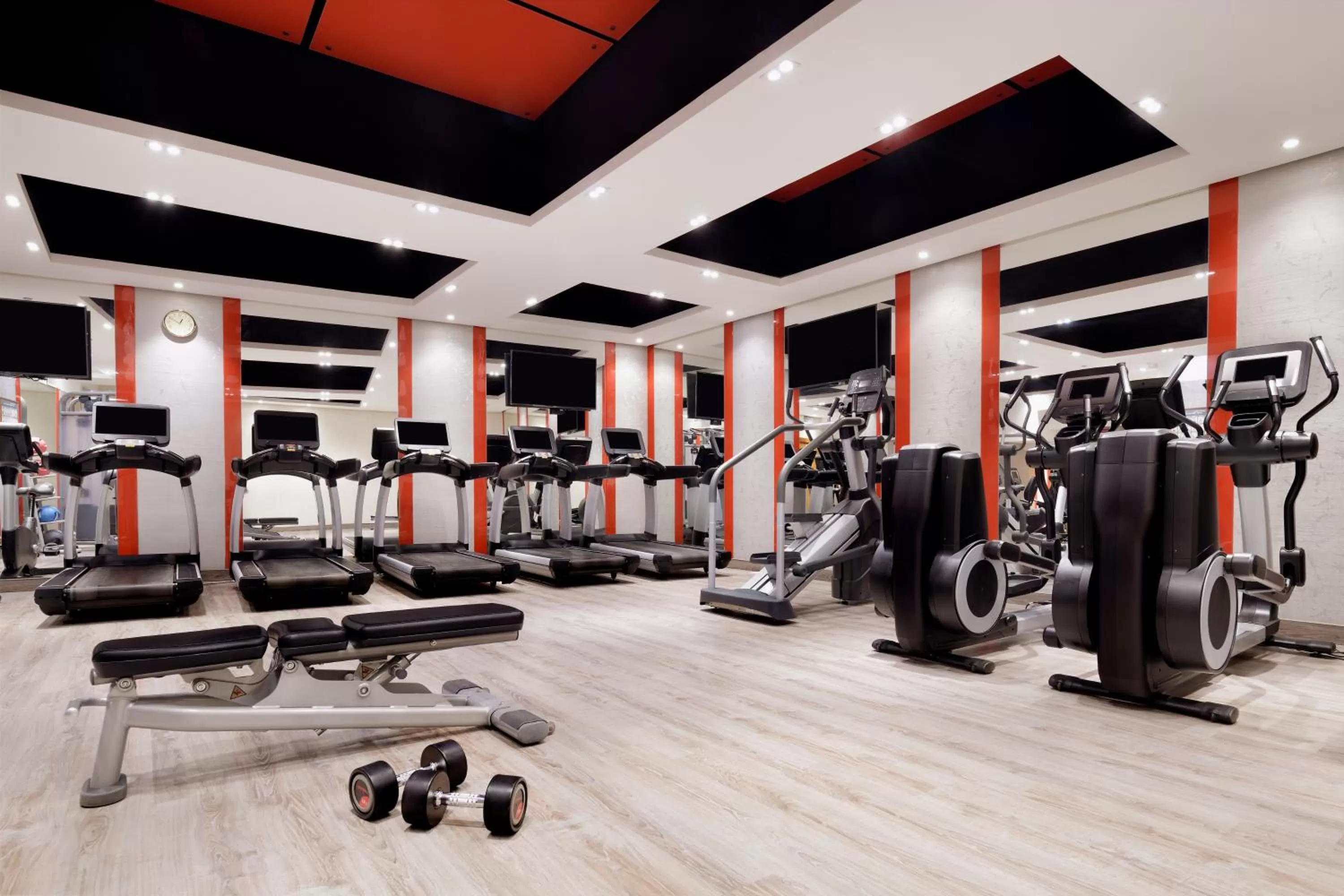 Spa and wellness centre/facilities in Mövenpick Hotel Karachi