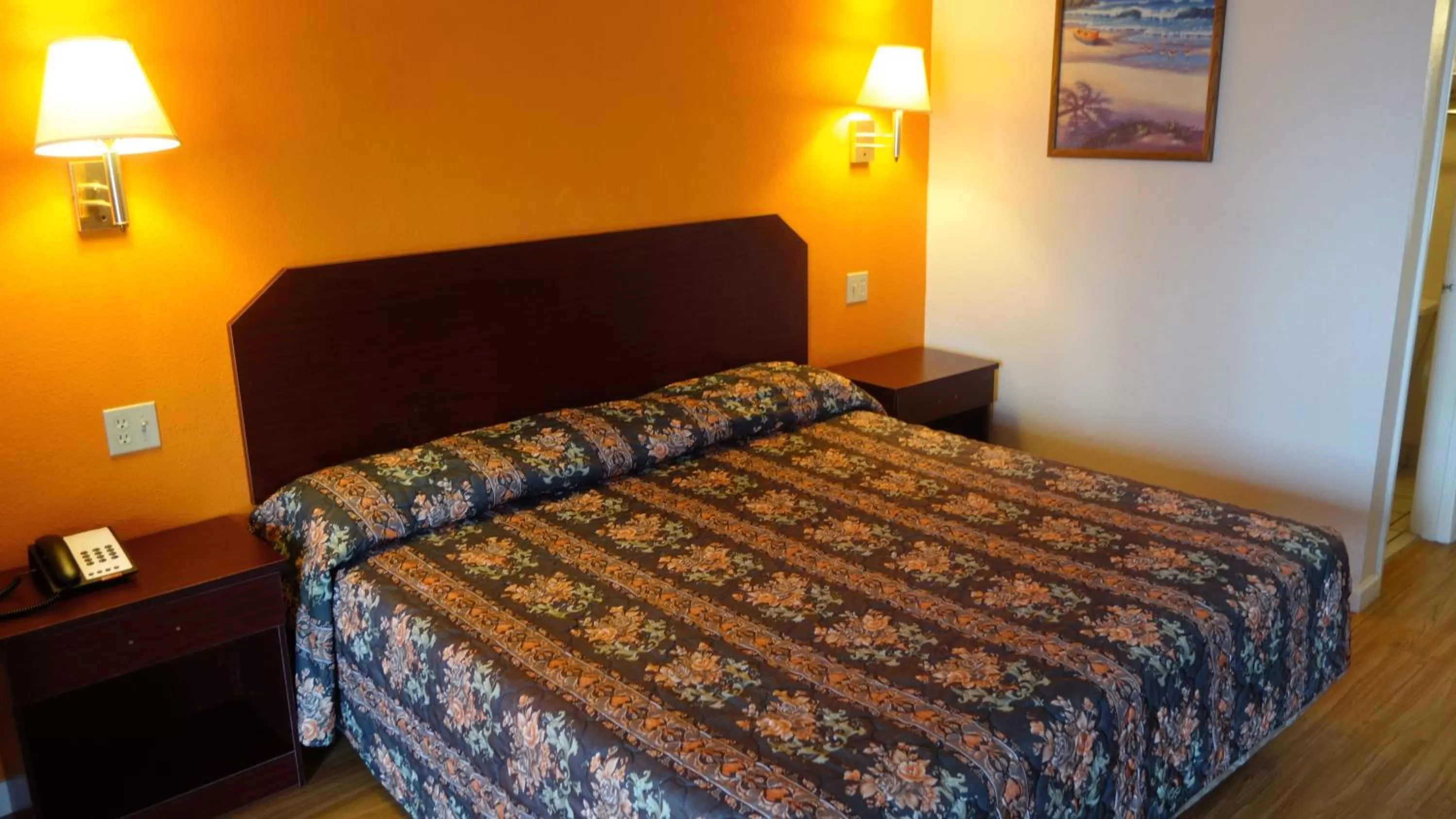 Bed in Baton Rouge West Inn