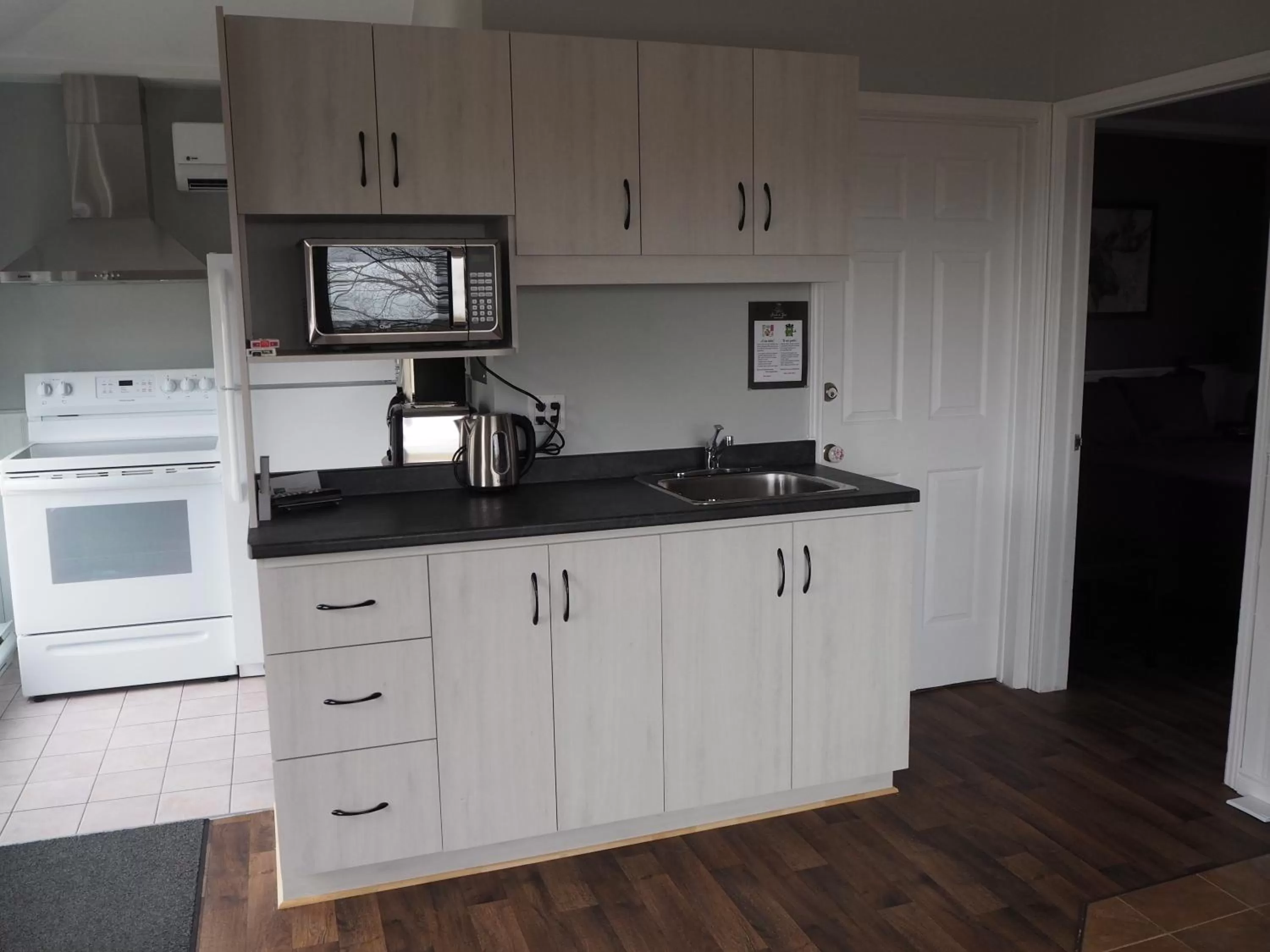 Kitchen or kitchenette in Auberge Fleurs de Lune