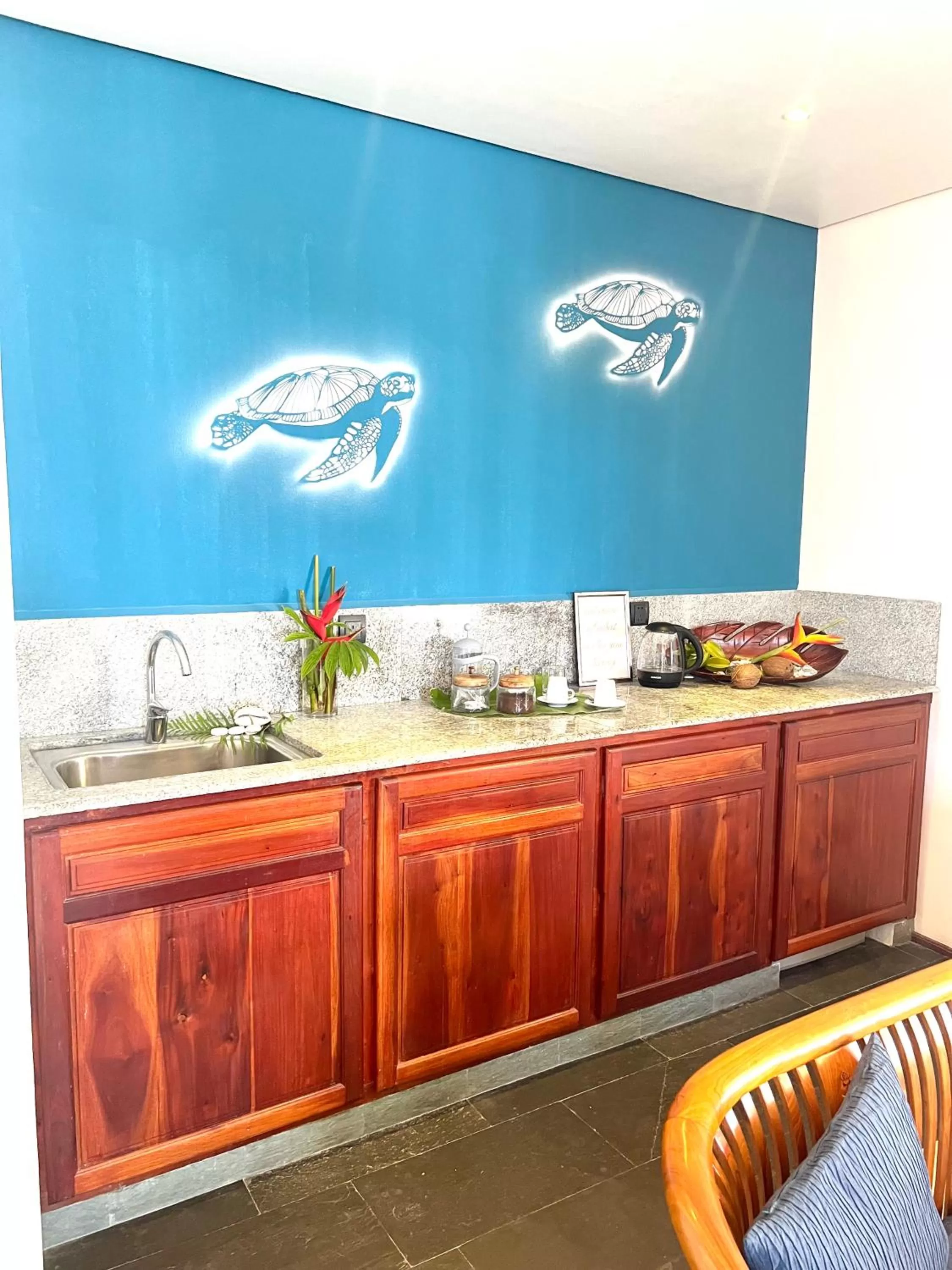 Kitchen or kitchenette, Kitchen/Kitchenette in Hilltop Boutique Hotel