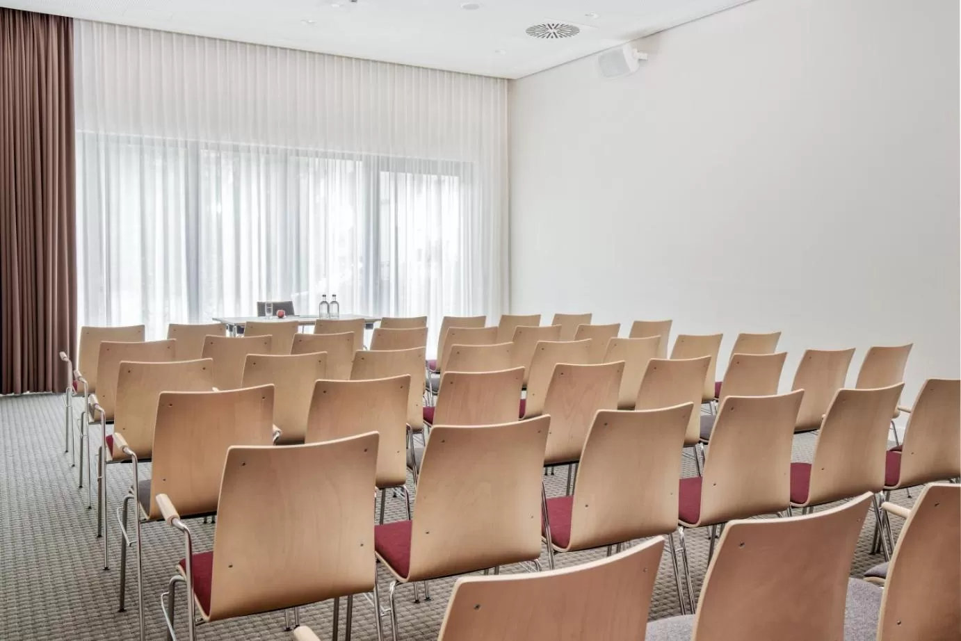 Day in IntercityHotel Saarbrücken