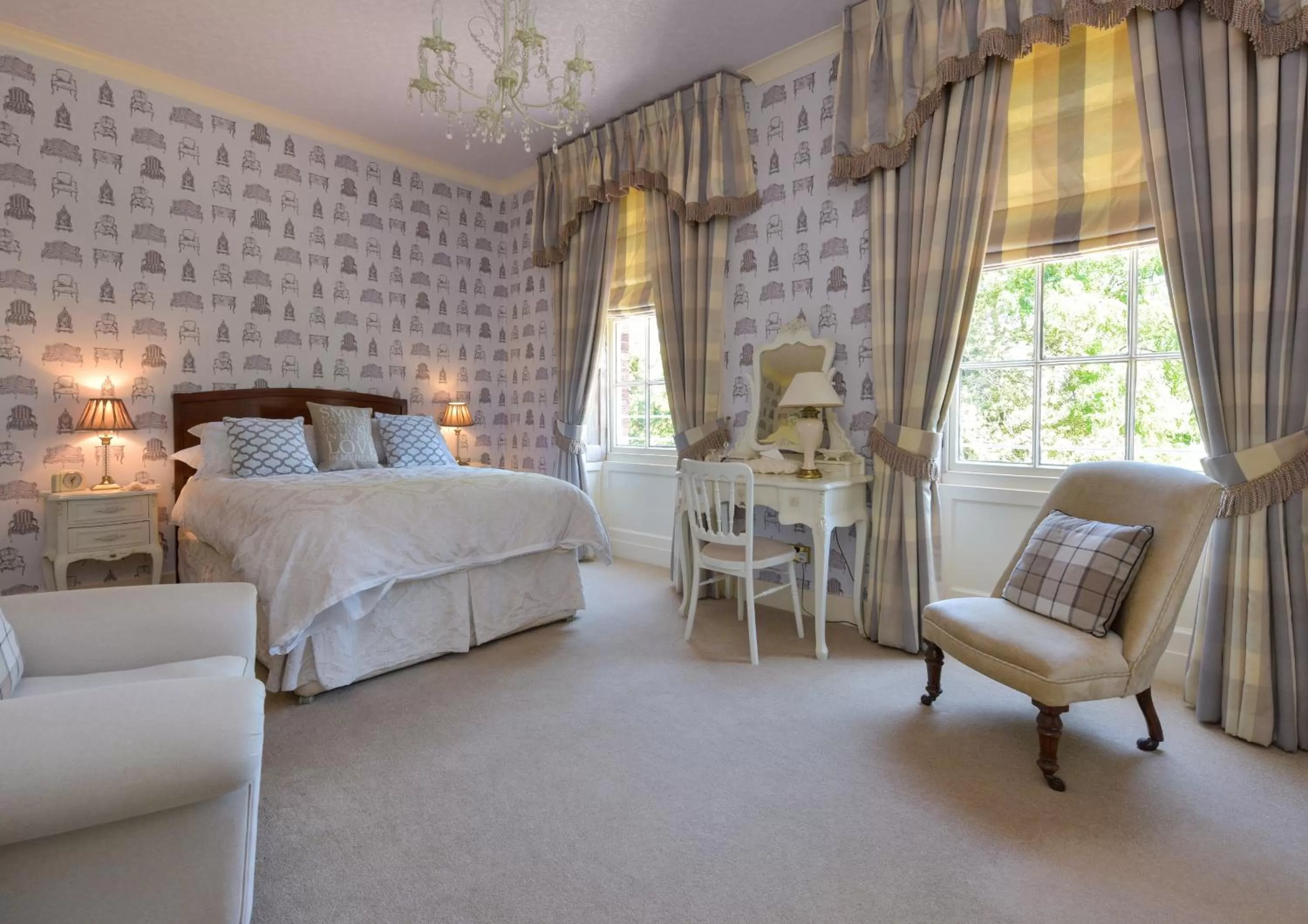 Bed in Kateshill House Bed & Breakfast