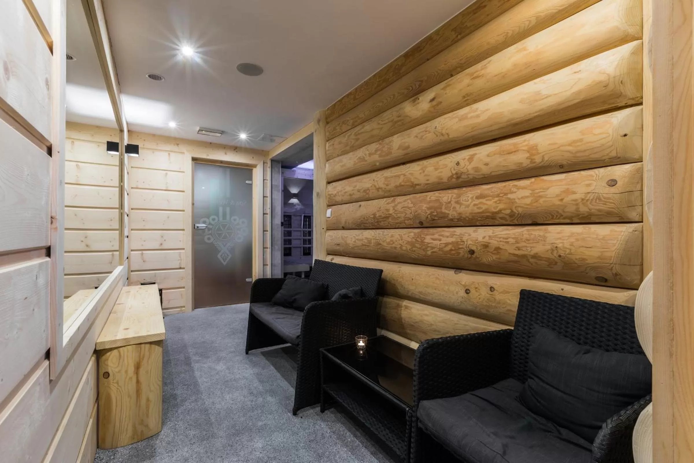 Hot Tub, Seating Area in Willa Baciarka