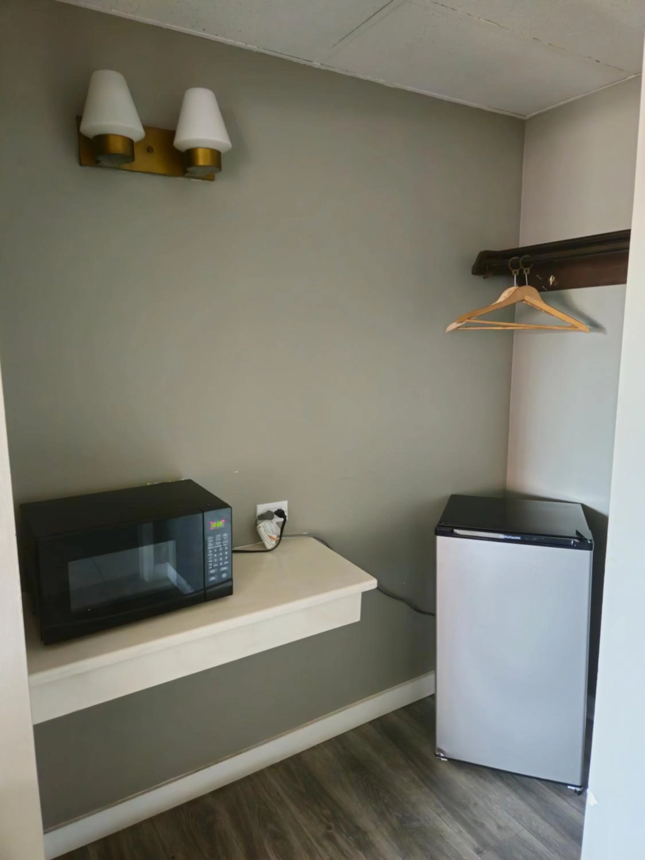 minibar in Heritage Inn - Milpitas