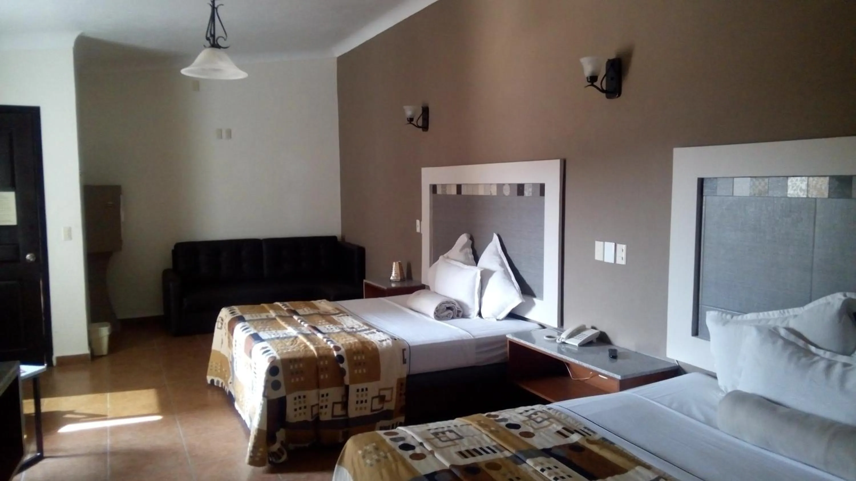 Double Room with Two Double Beds in Hotel Aquiles