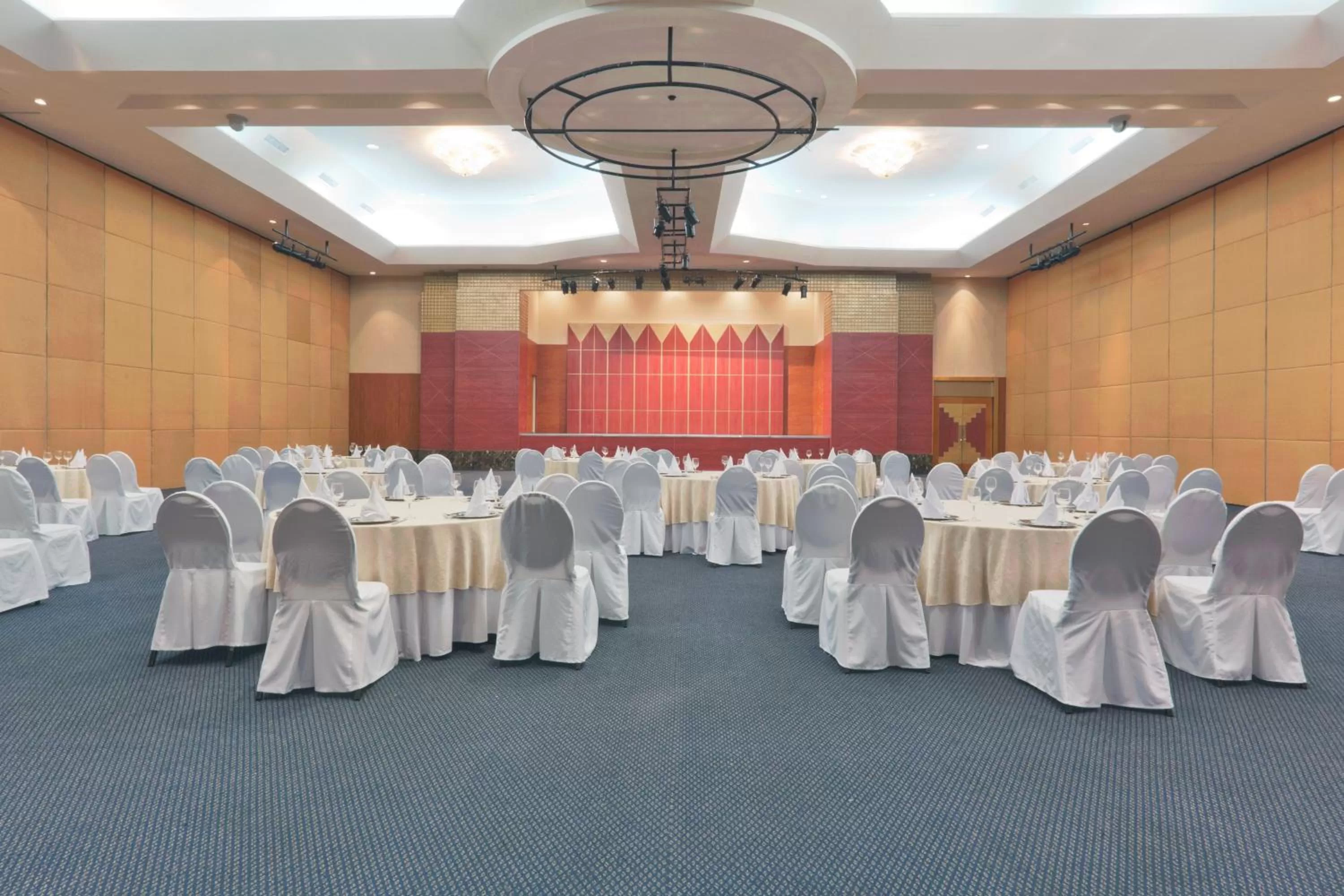 Banquet/Function facilities in Crowne Plaza Managua by IHG