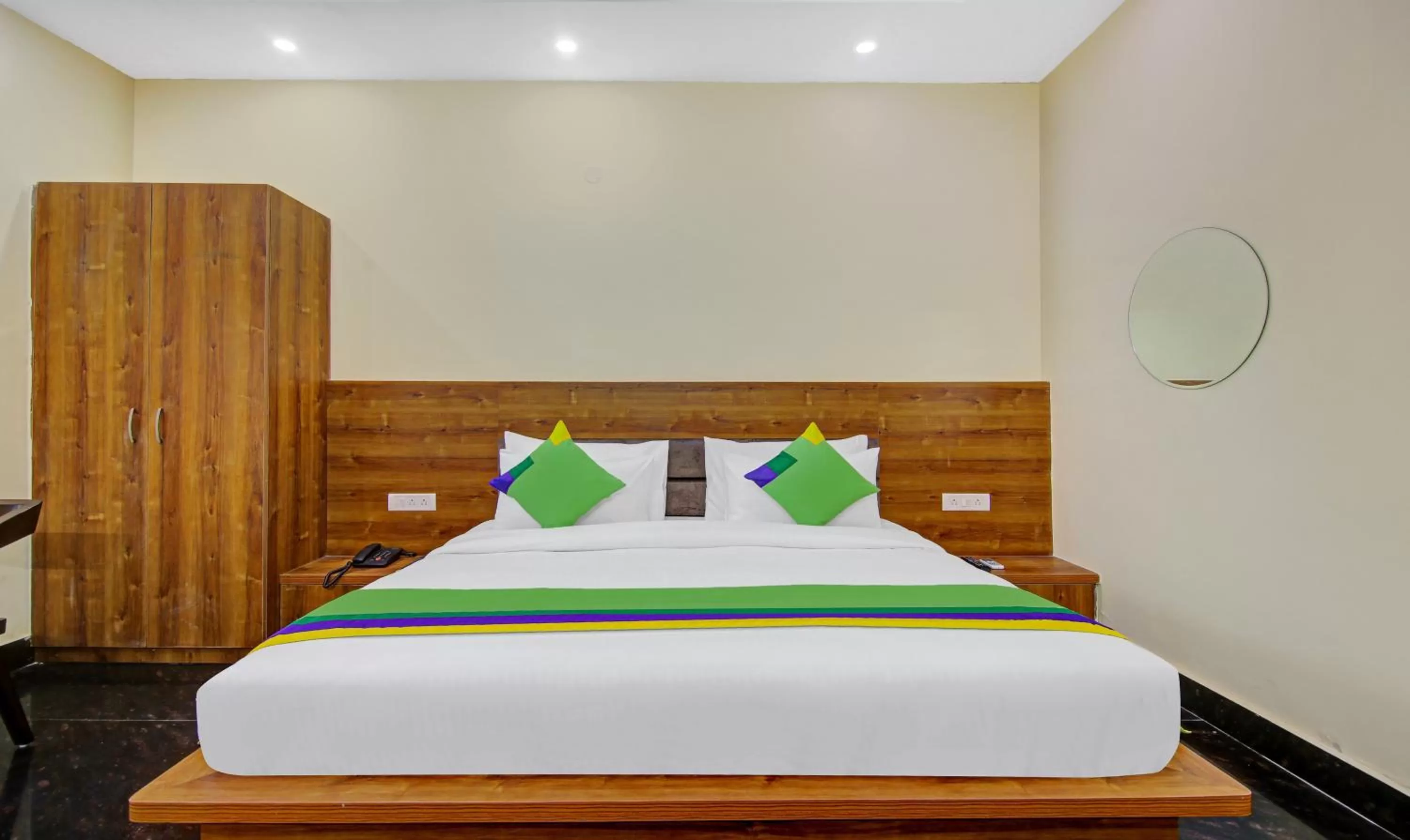 Bed in Treebo The Eden Roc