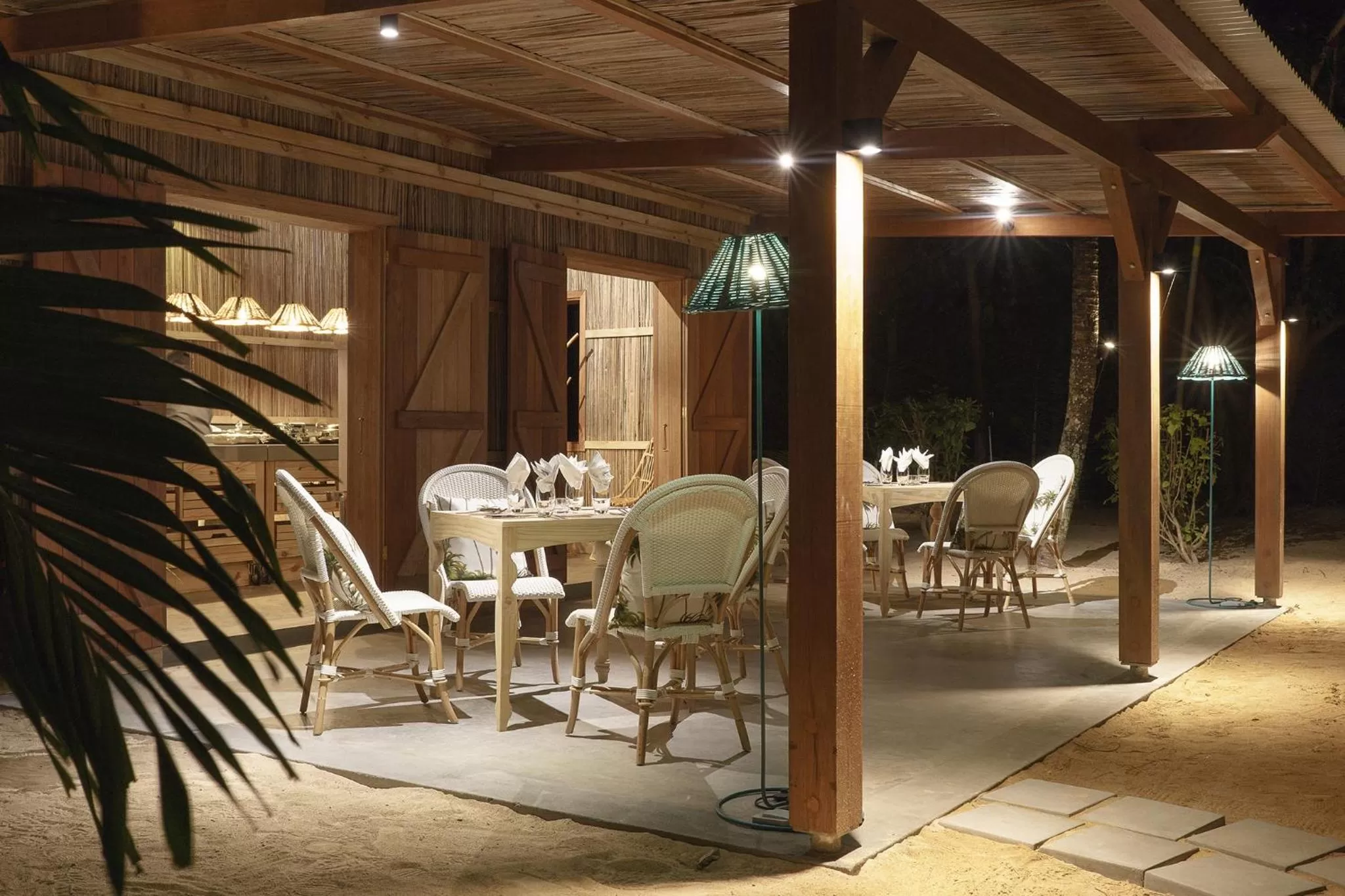 Restaurant/places to eat in Coin de Mire Attitude