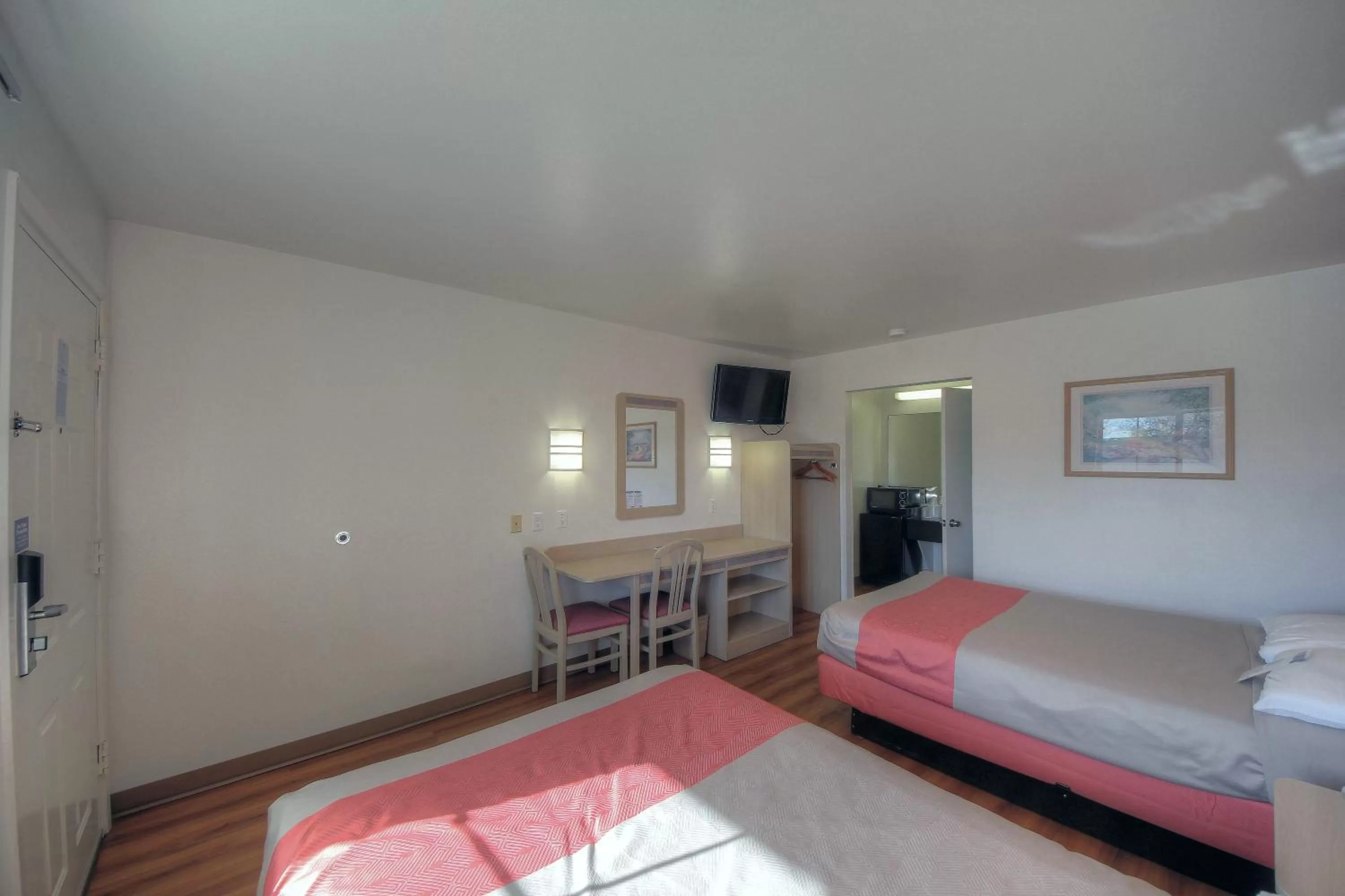 Bathroom, Bed in Motel 6-Kerrville, TX