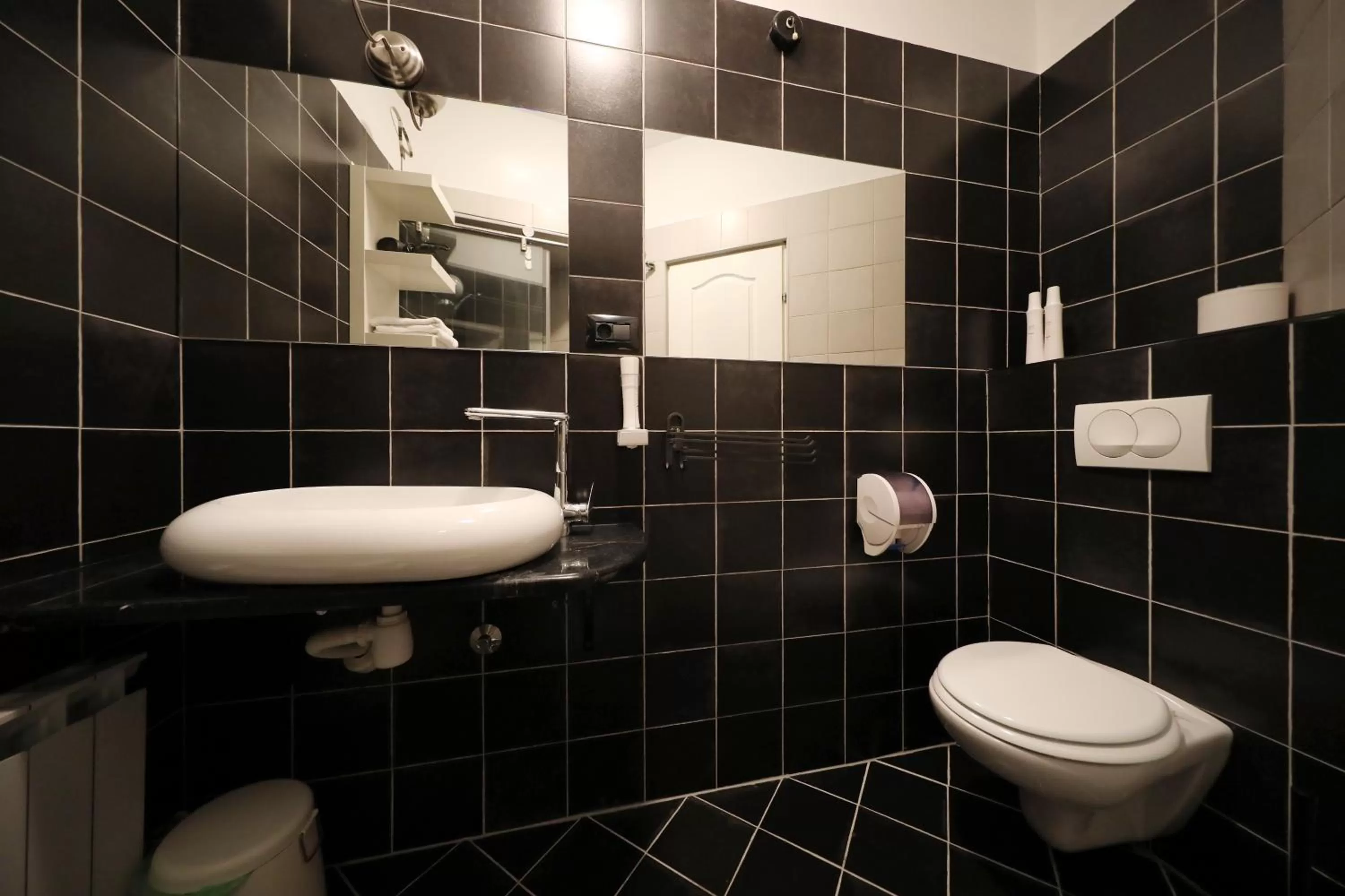 Shower in Central Apartments Integrated Hotel