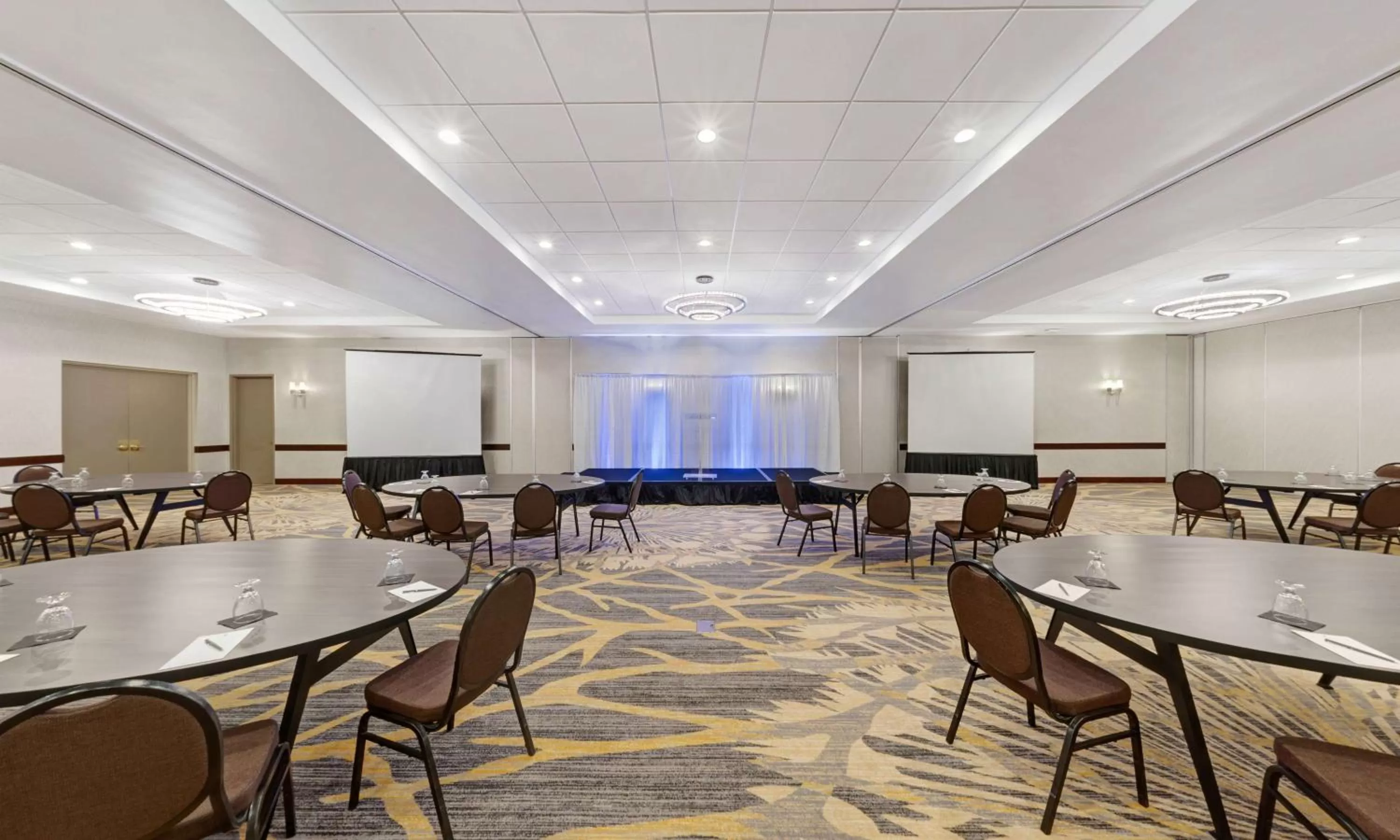Meeting/conference room in Embassy Suites by Hilton Milwaukee Brookfield