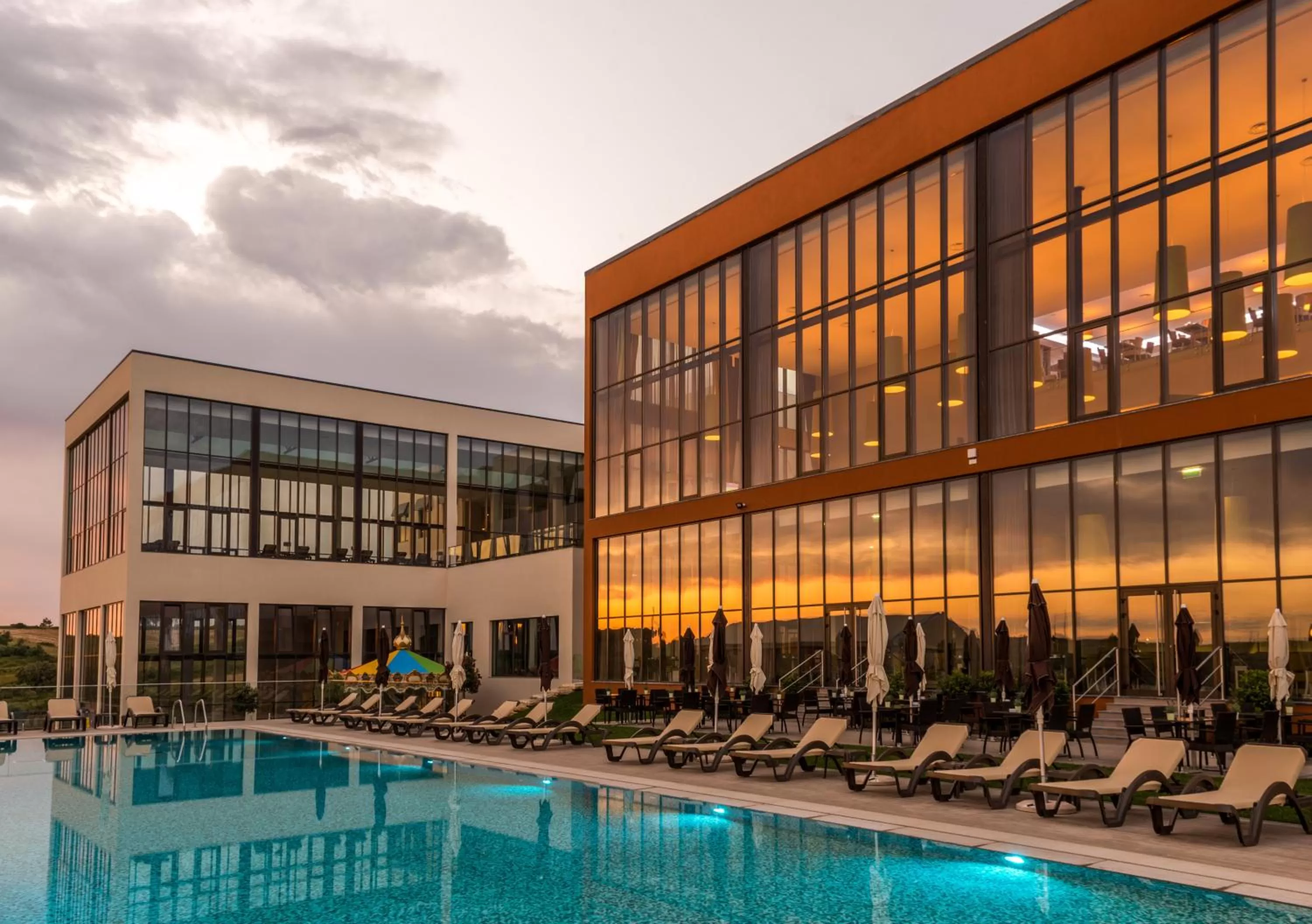 Swimming pool in Vila Gale Collection Sintra