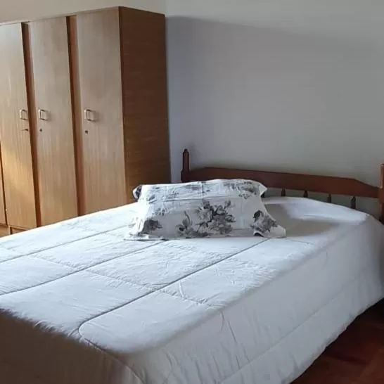 Bed in Apart Hotel Flomon