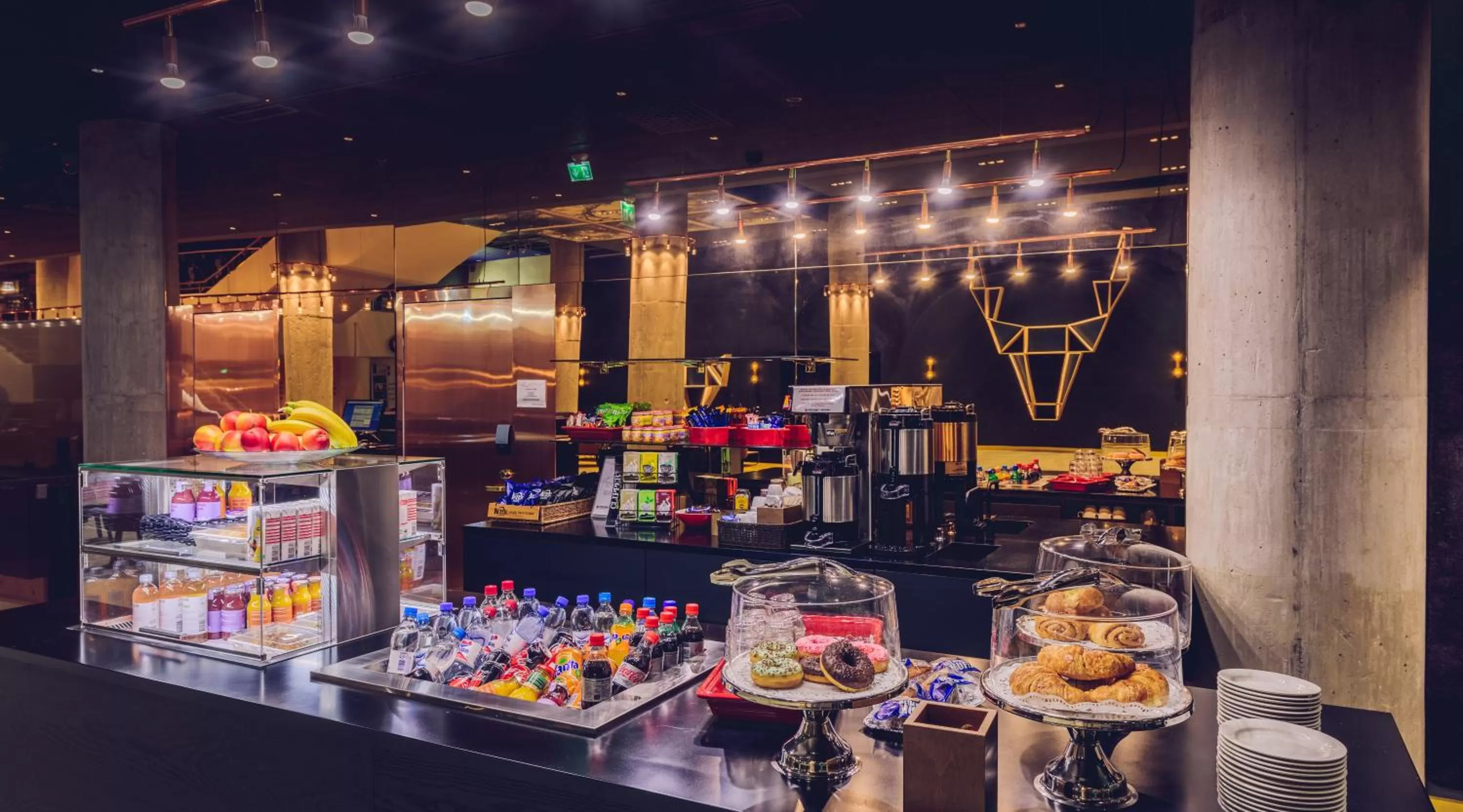 On-site shops in Original Sokos Hotel Presidentti Helsinki