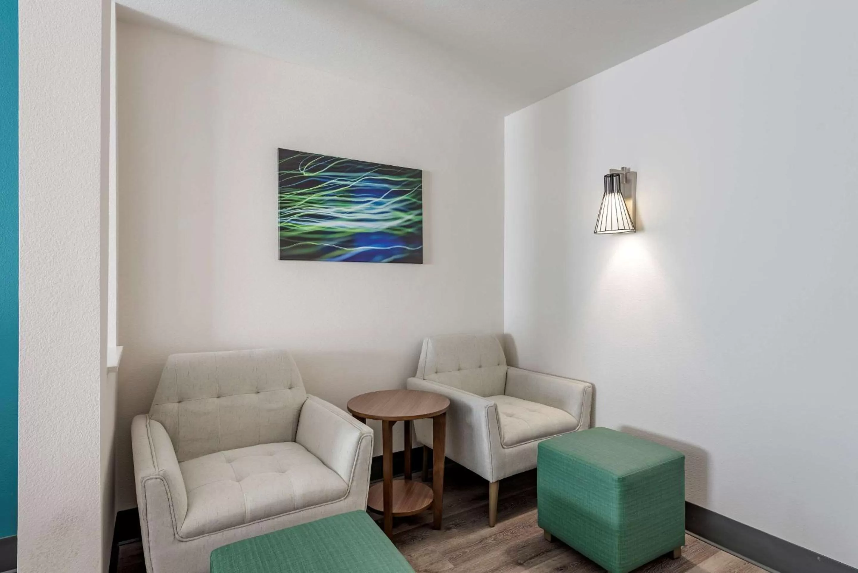 Bedroom in Comfort Suites Colorado Springs East - Medical Center Area