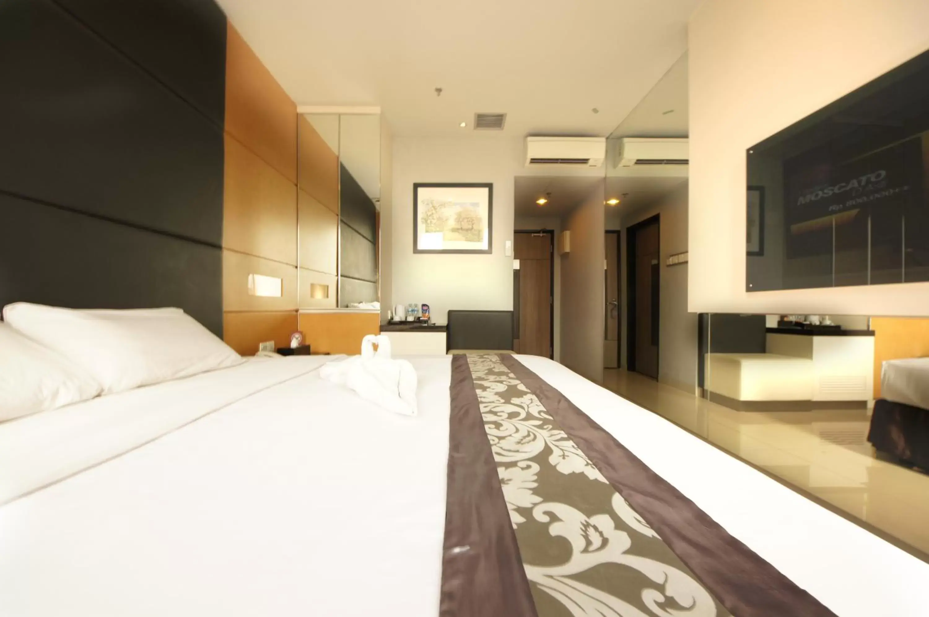 Deluxe Double Room in B Fashion Hotel Deluxe Double Room in B Fashion Hotel