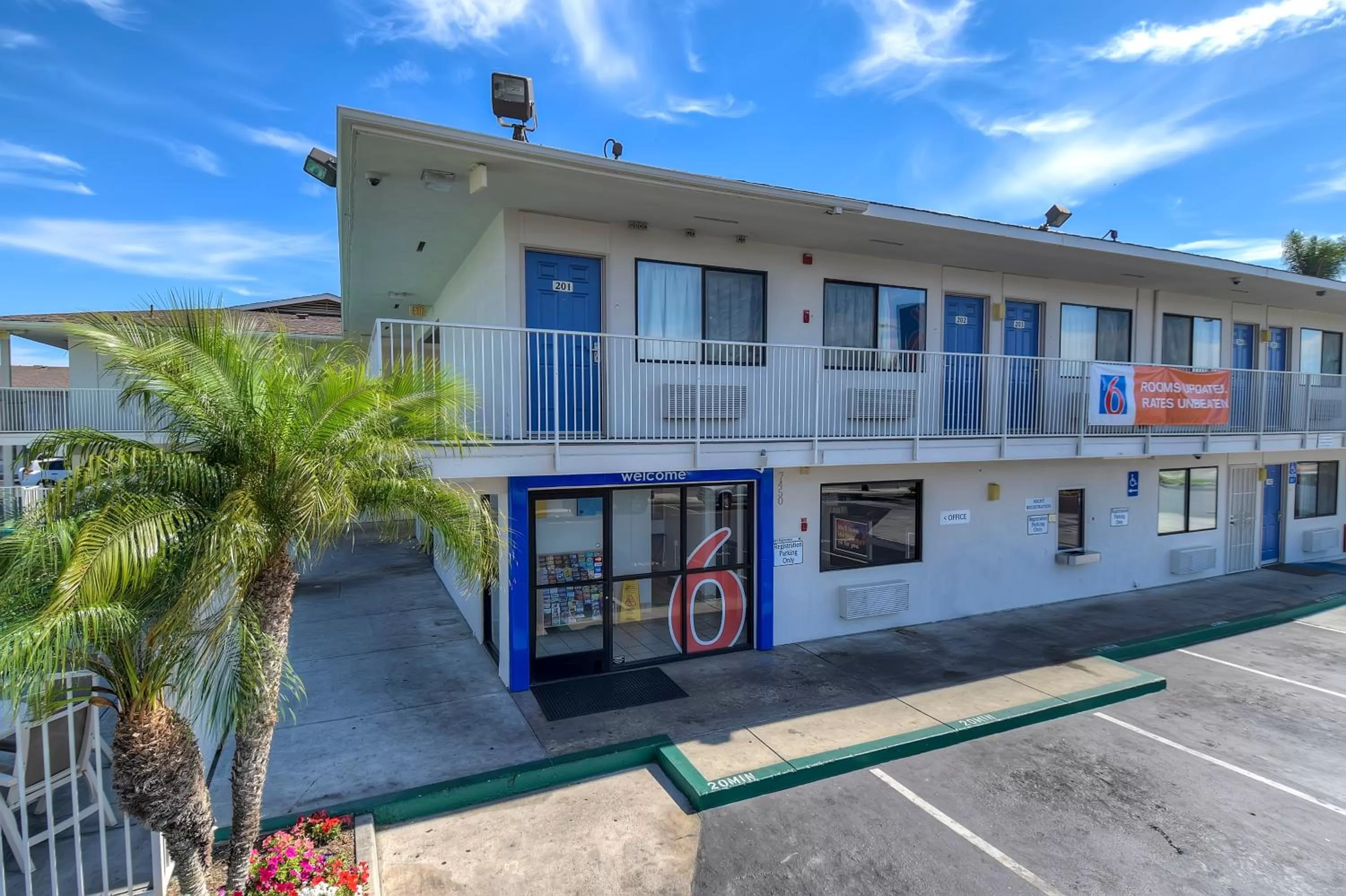 Facade/entrance in Motel 6-Stanton, CA- Anaheim West