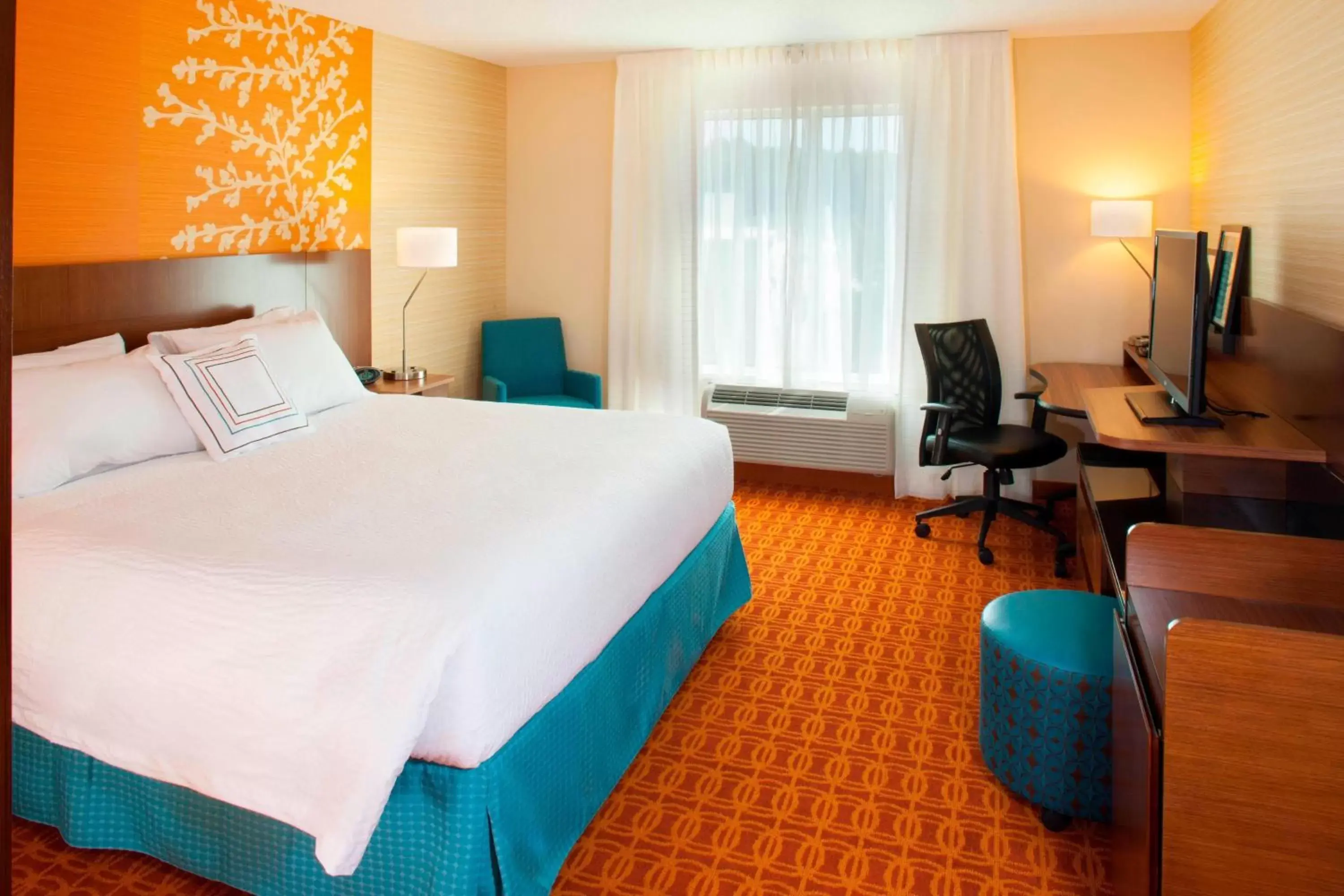 King Room in Fairfield Inn & Suites by Marriott Atlanta Gwinnett Place King Room in Fairfield Inn & Suites by Marriott Atlanta Gwinnett Place