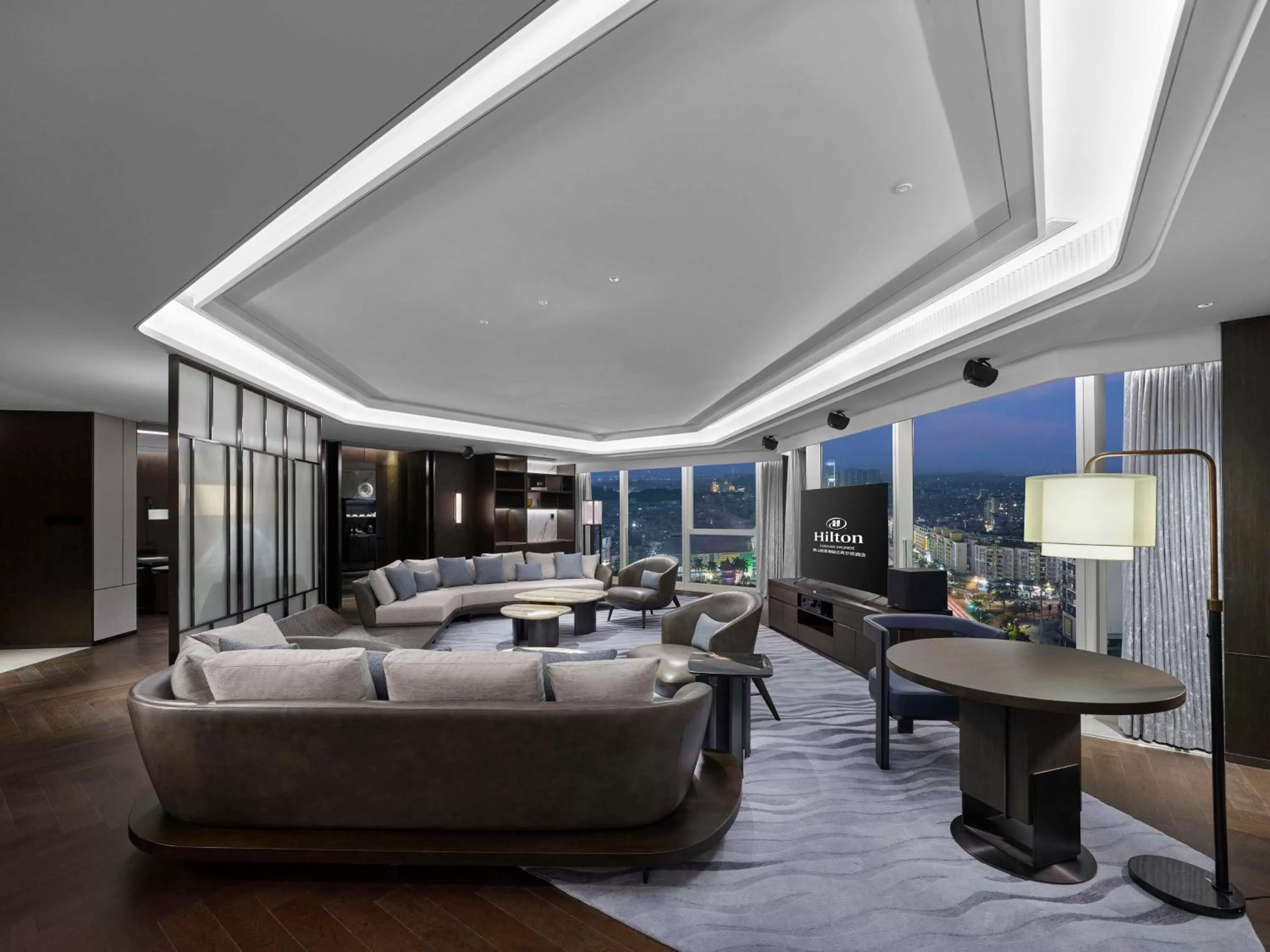 Living room, Bed in Hilton Foshan Shunde