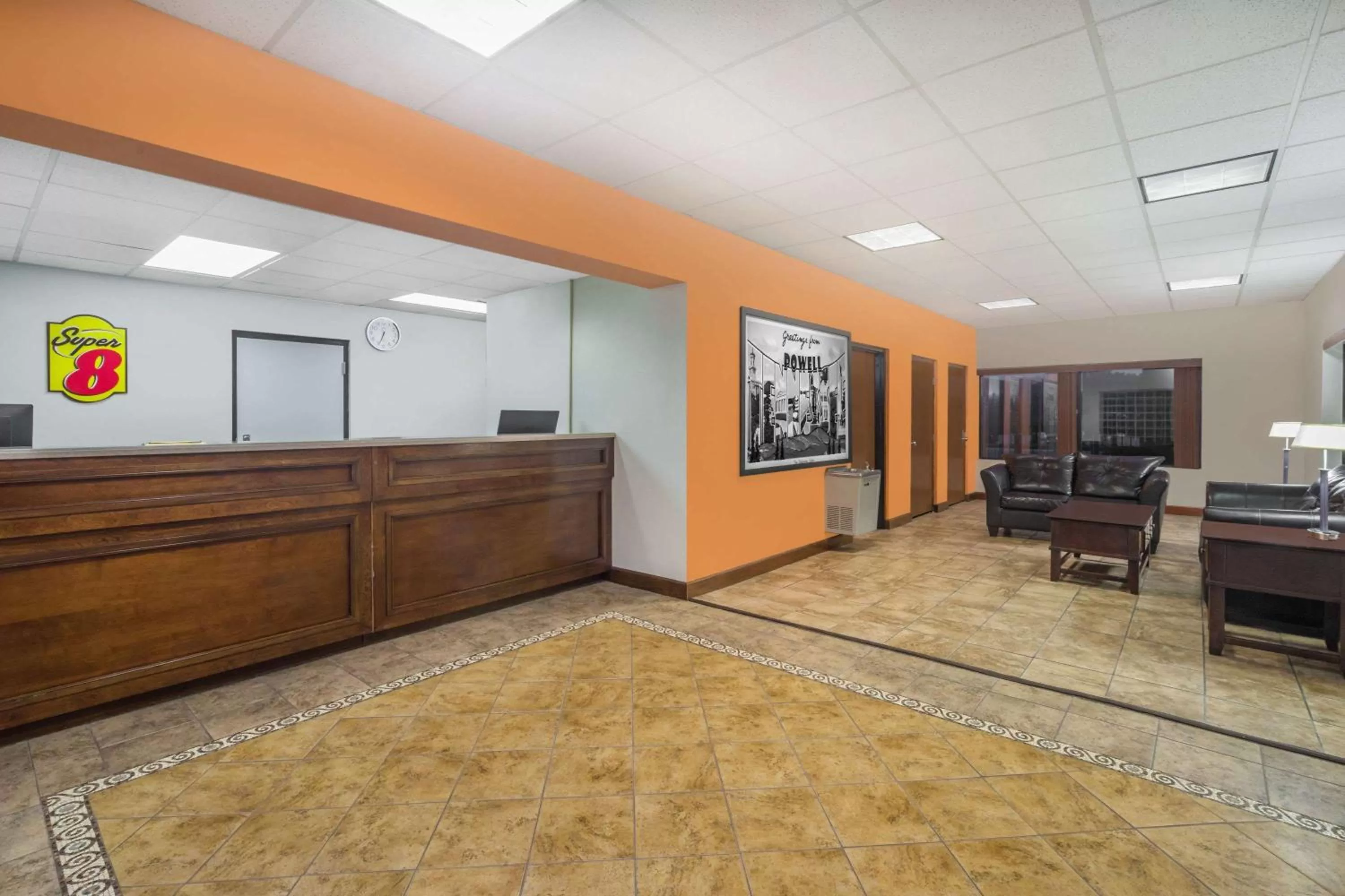 Lobby or reception in Super 8 by Wyndham Knoxville North/Powell