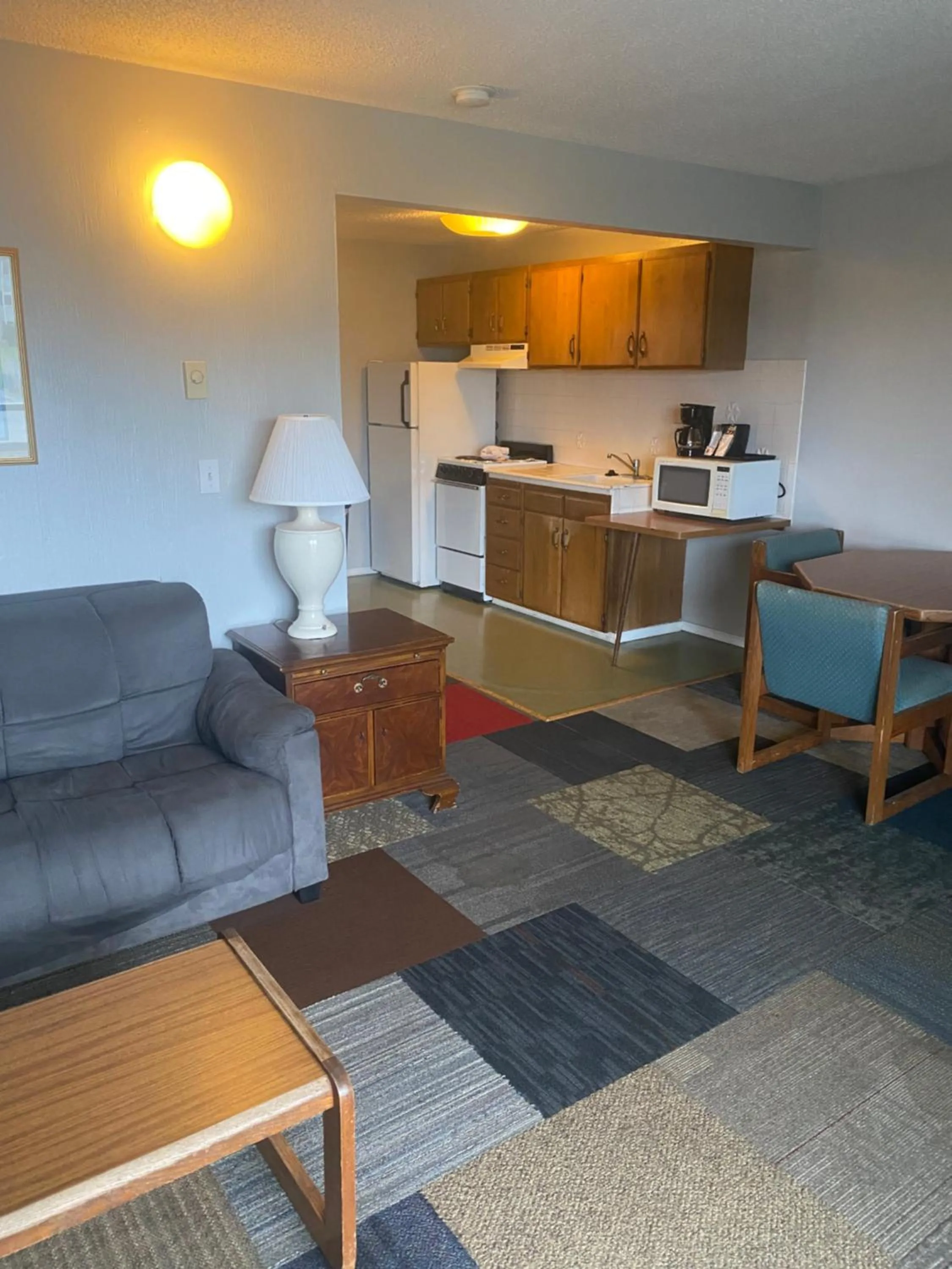 Ocean Shores Inn & Suites