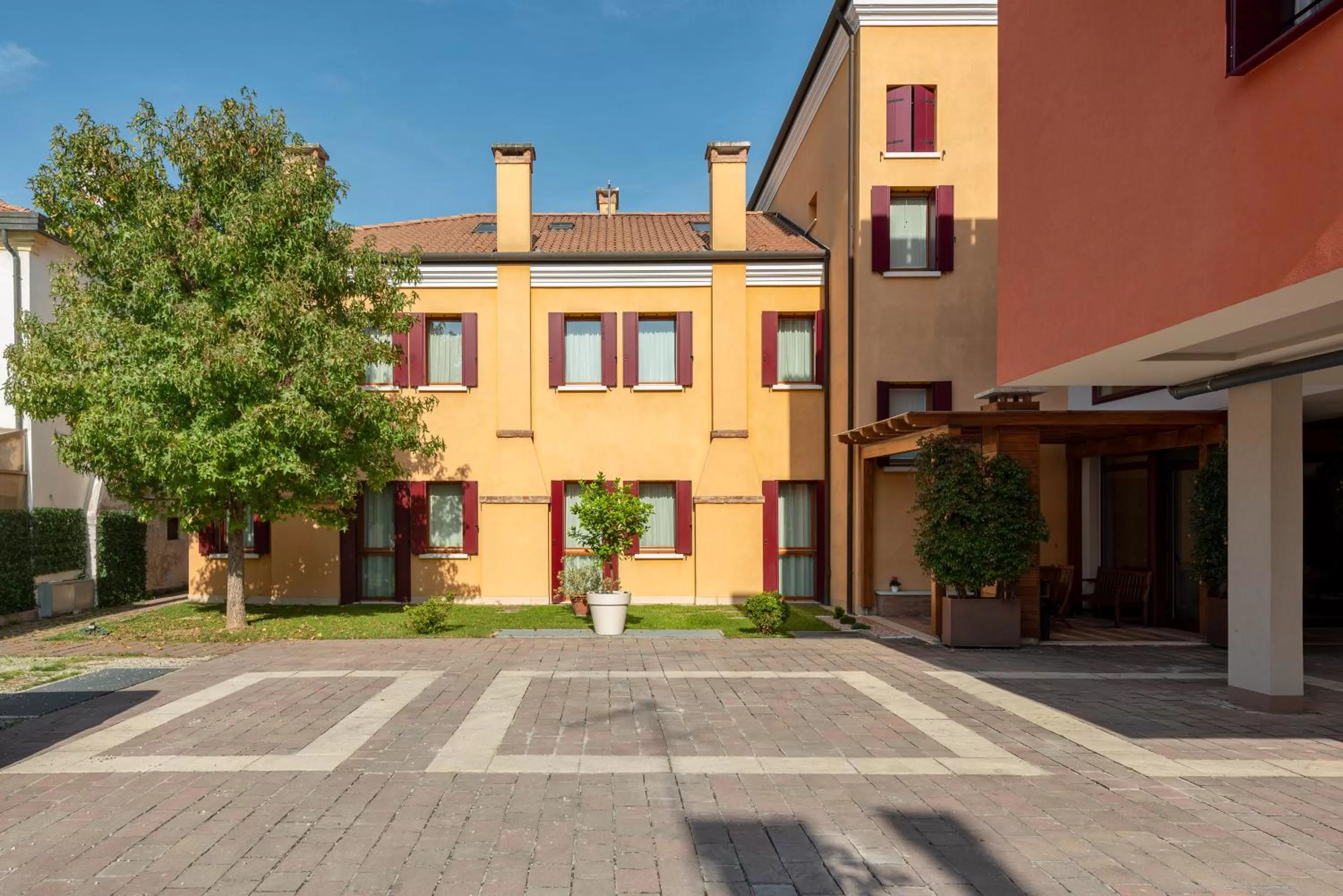 Property building in UNAHOTELS Eco Hotel Villa Costanza Venezia