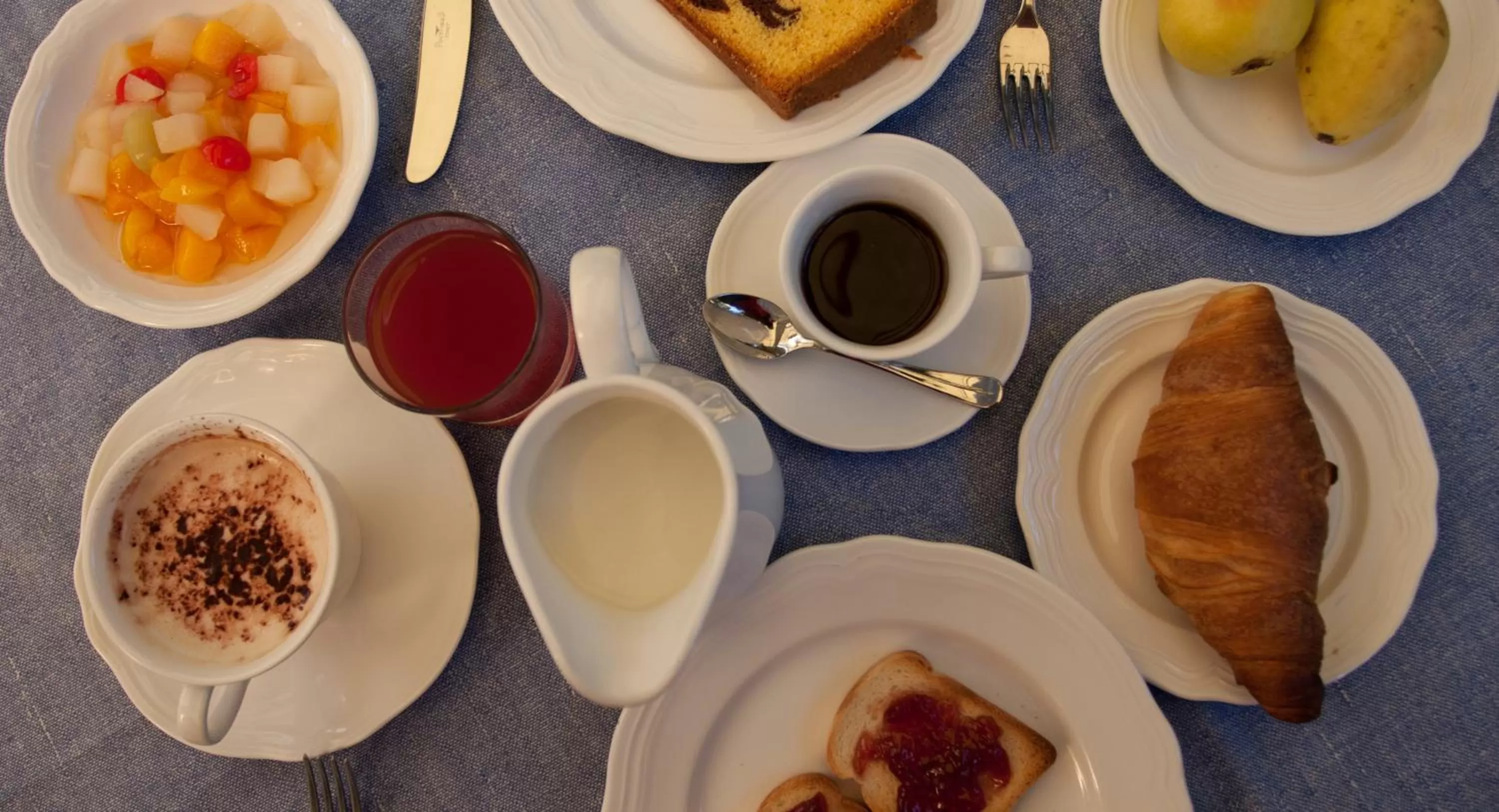 Food and drinks in Hotel Navy