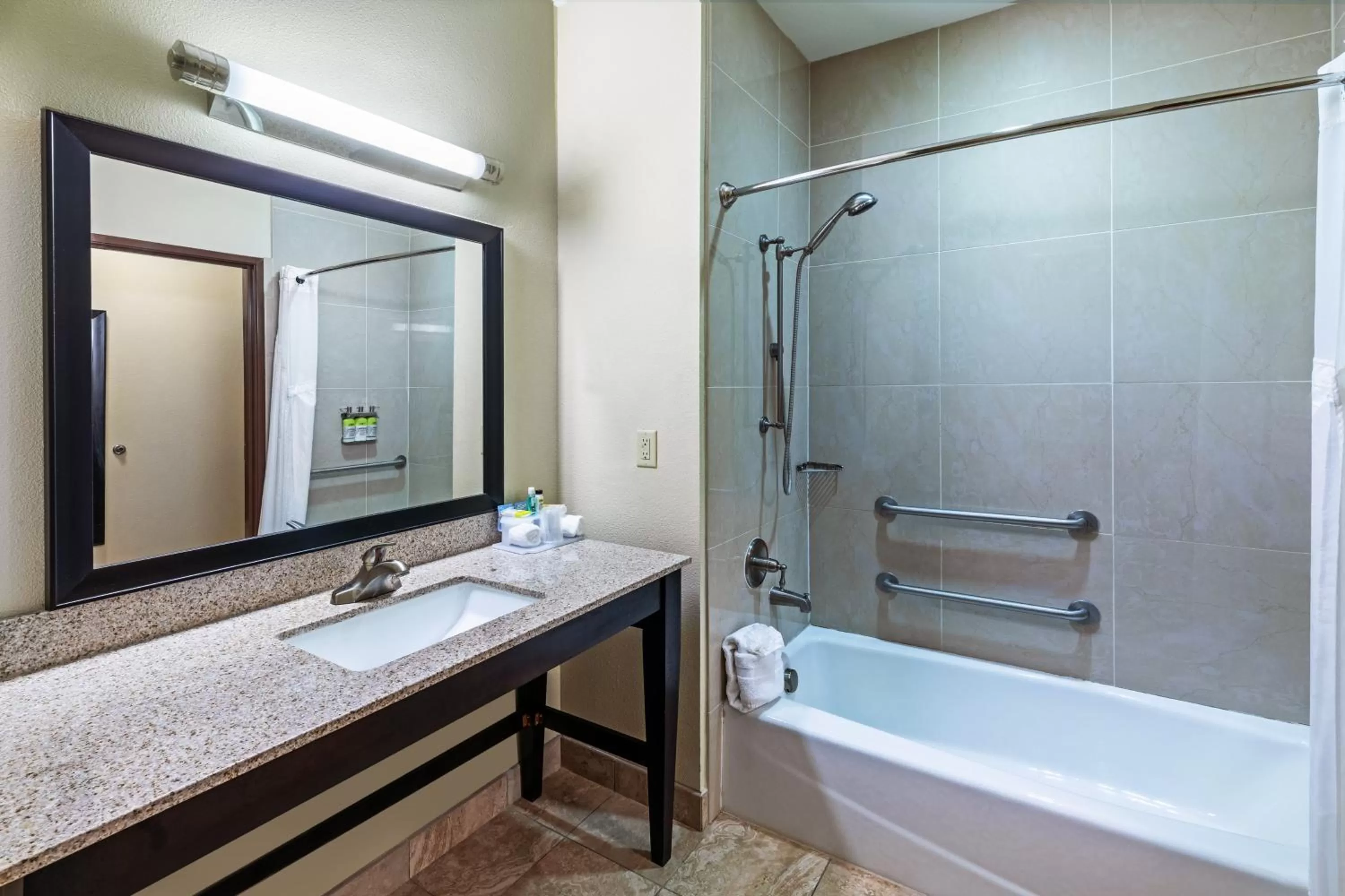 Bathroom in Holiday Inn Express Hotel & Suites Floresville by IHG