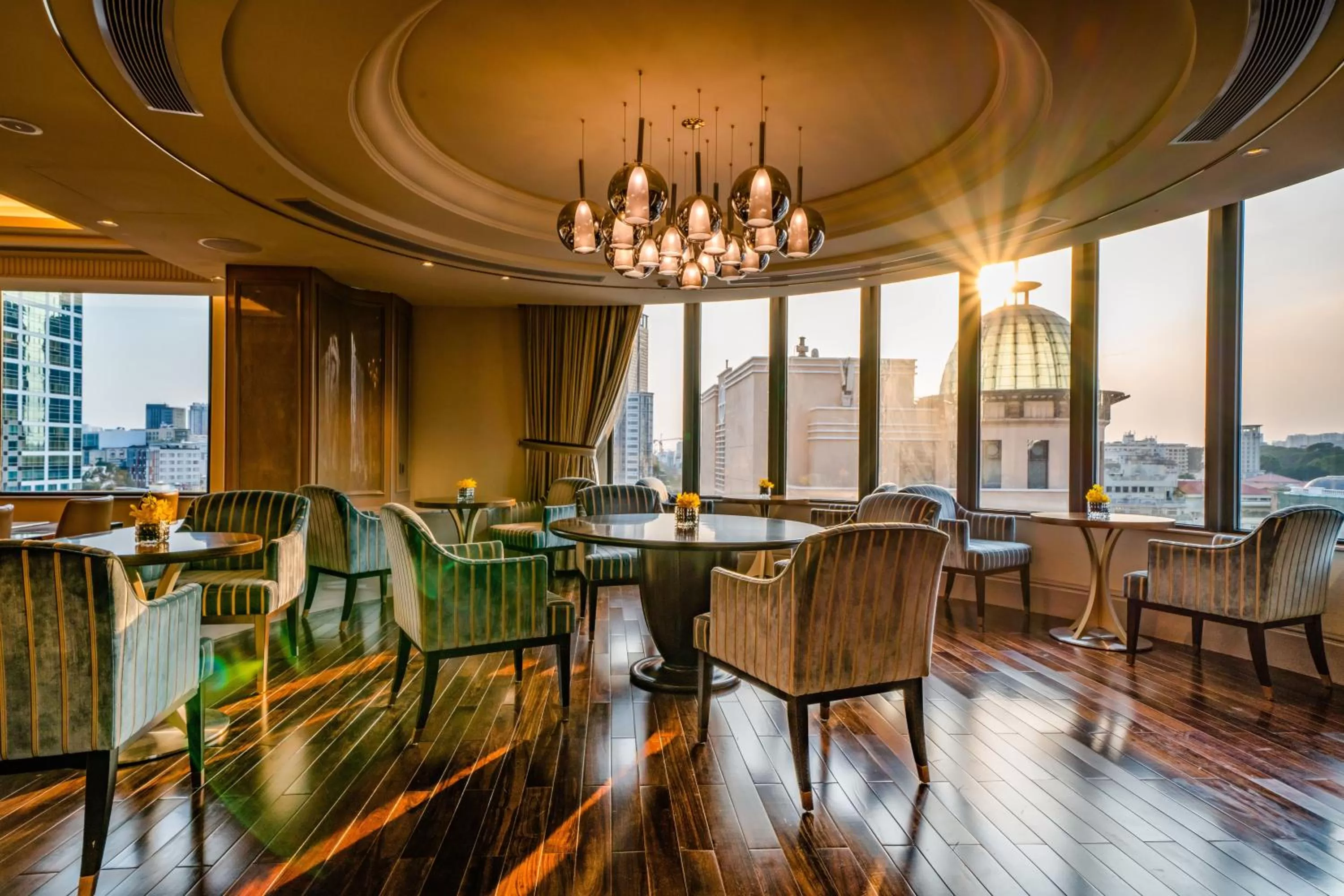 Lounge or bar in Caravelle Saigon