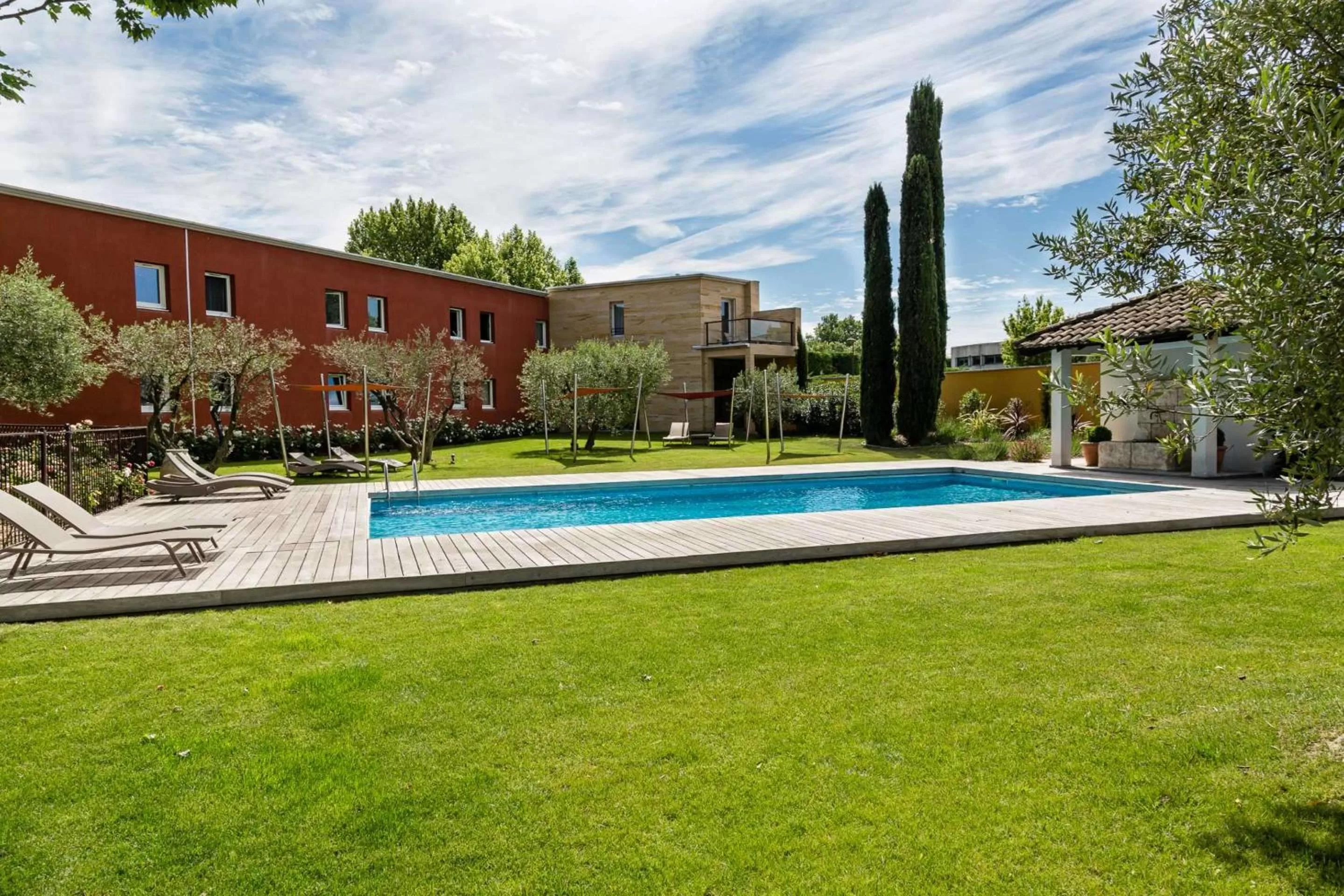 On site in Best Western Plus Le Lavarin