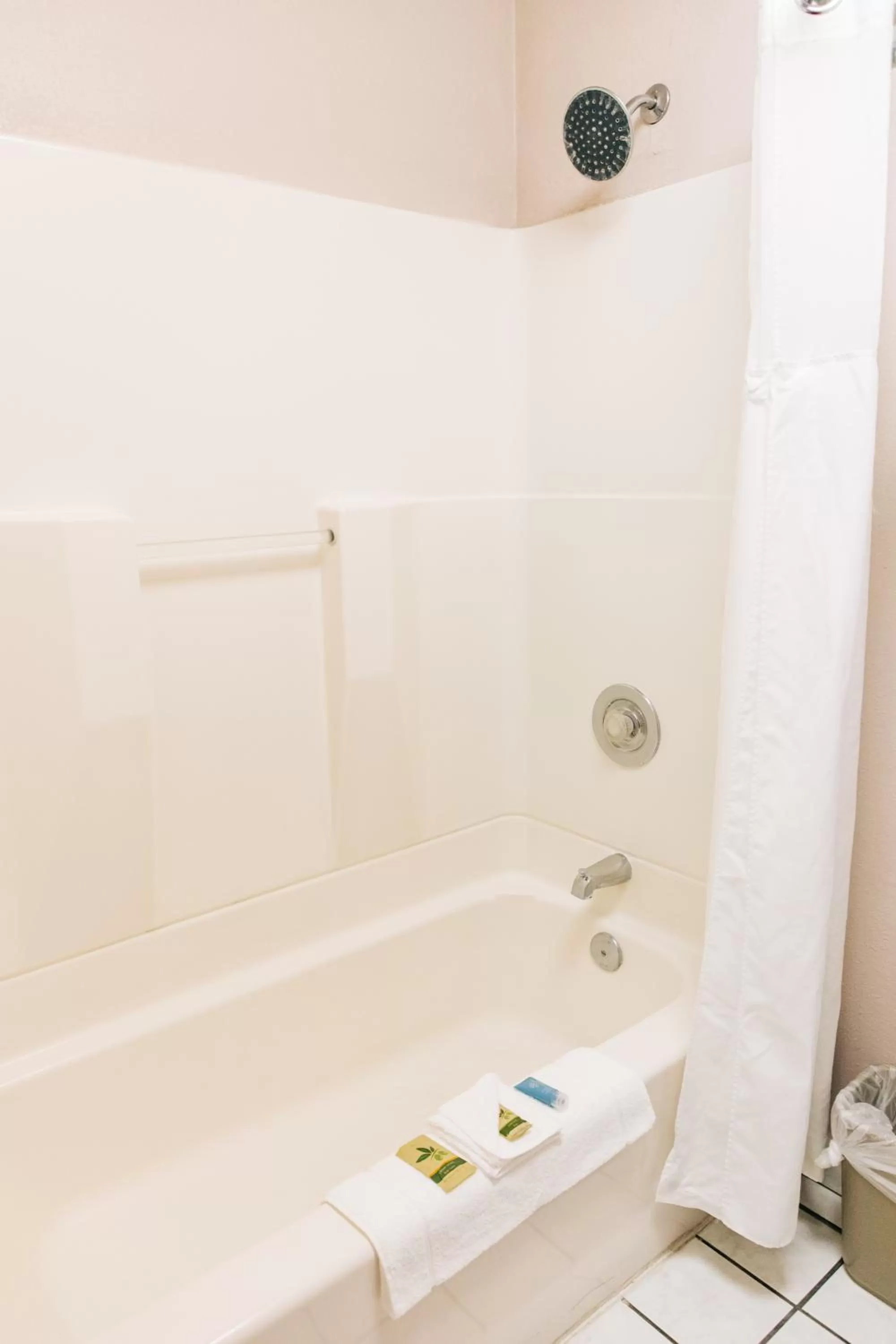 Bathroom in Quincy INN and Suites