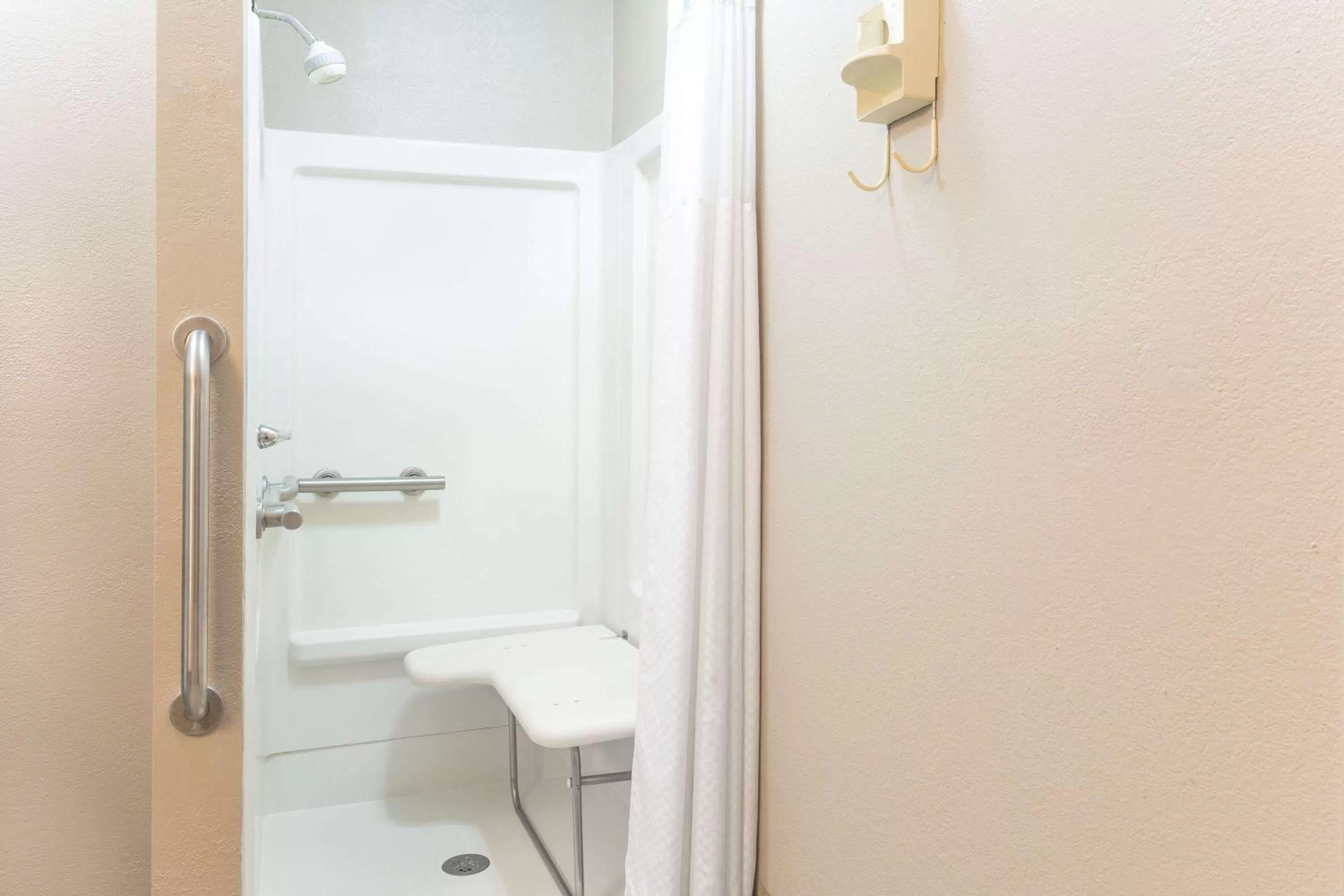 Bathroom in Days Inn by Wyndham Forest
