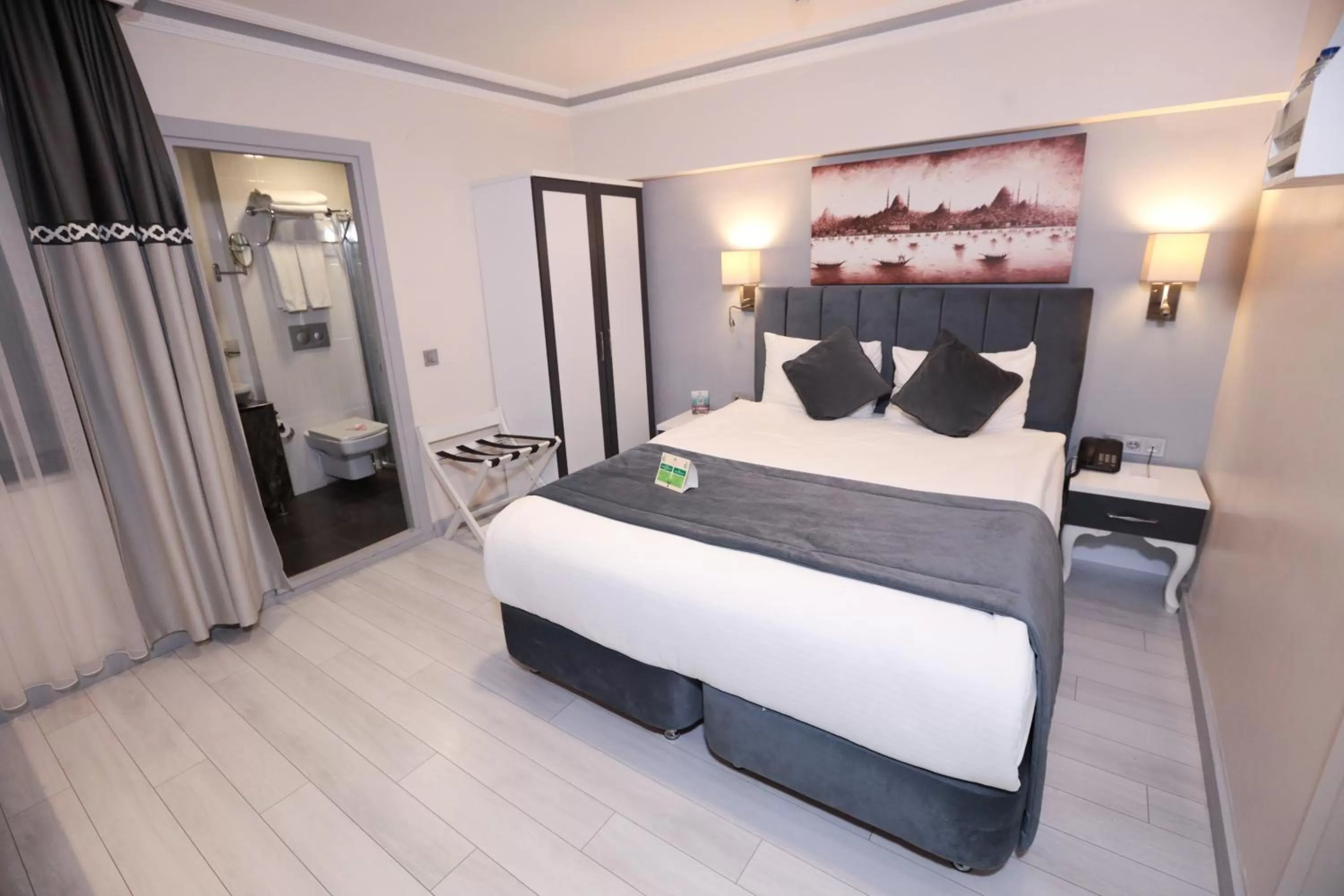 Bed in Skalion Hotel