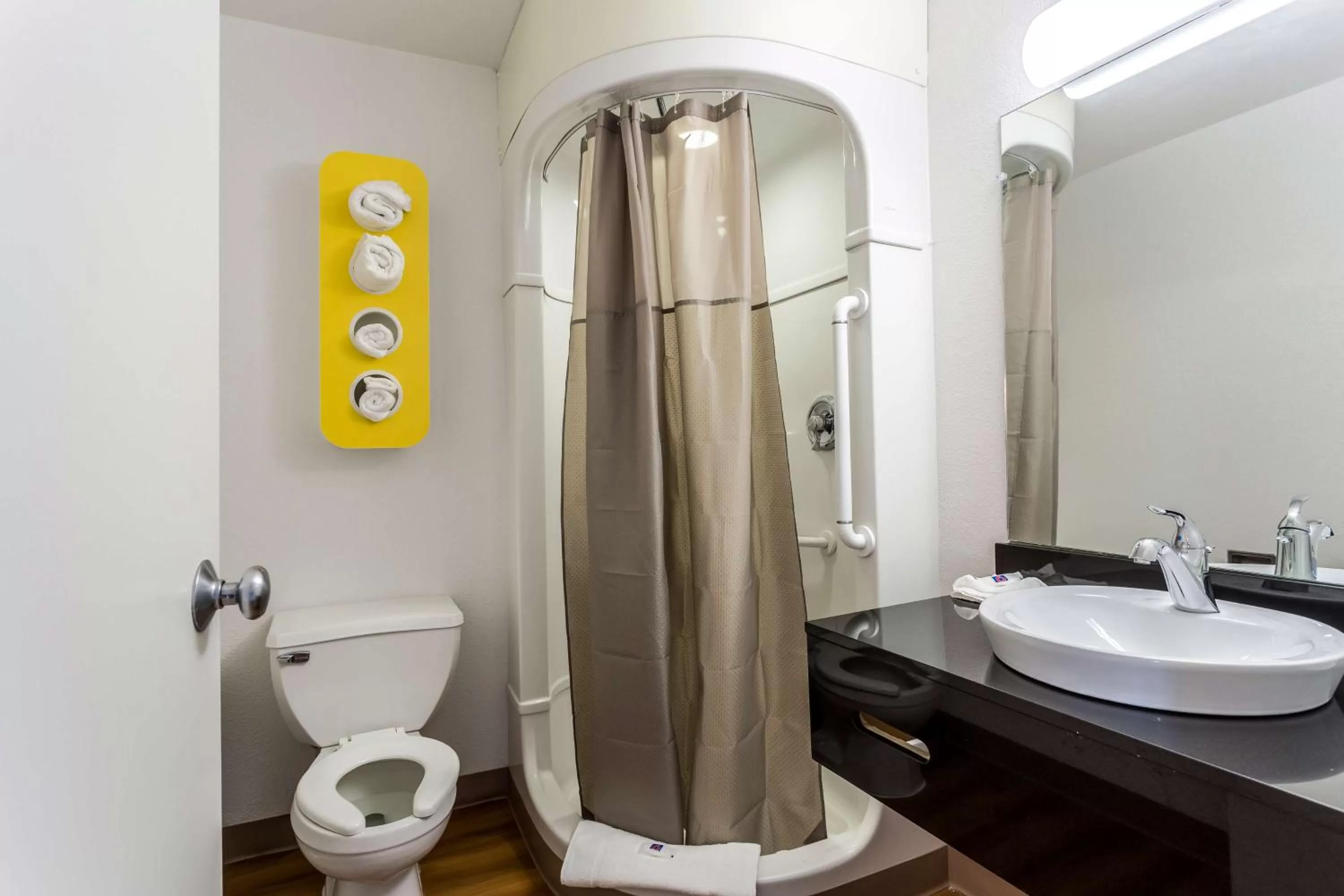 Shower in Motel 6-Blythe, CA